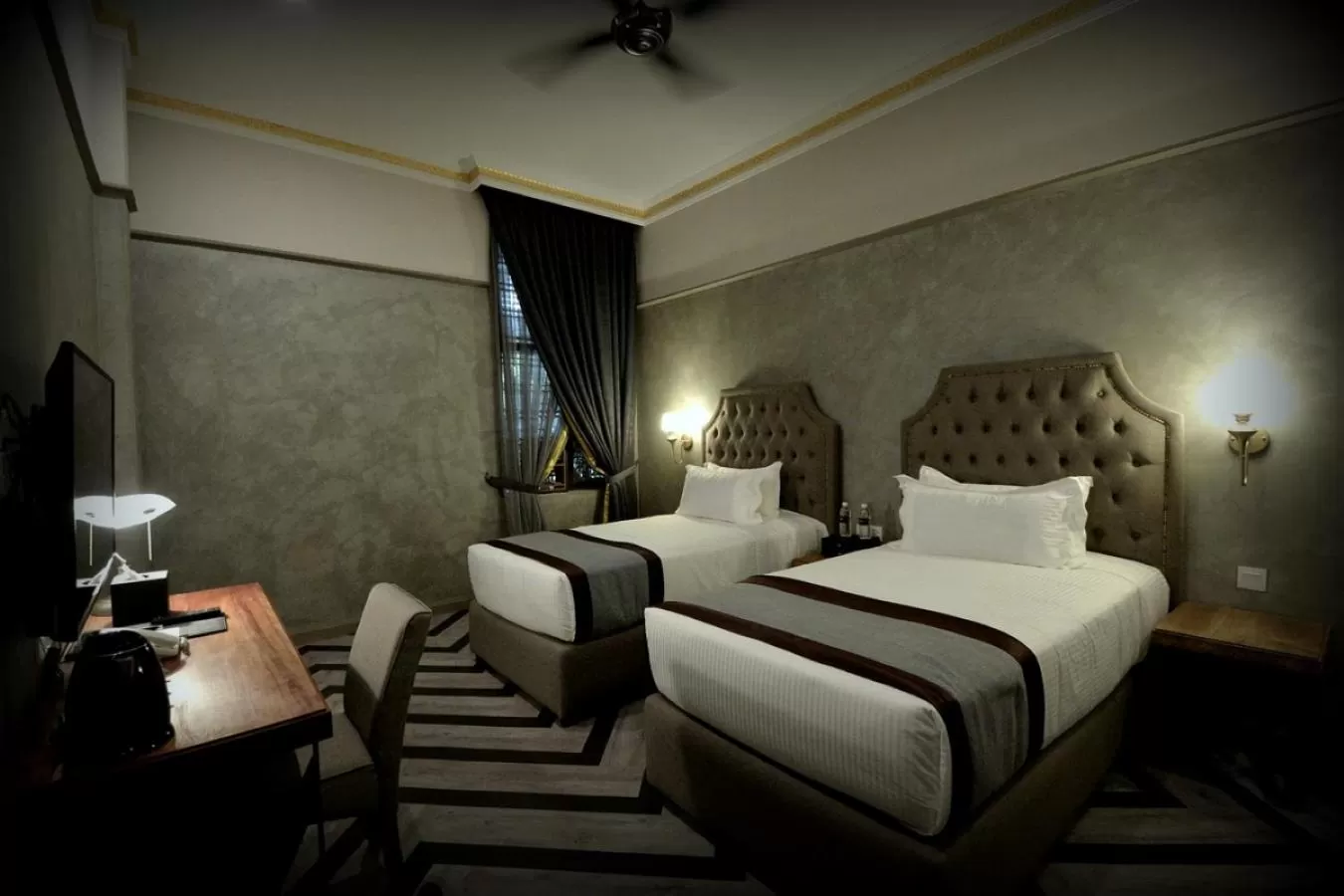 Premier Twin in 1969 Business Suites @ Ipoh Garden