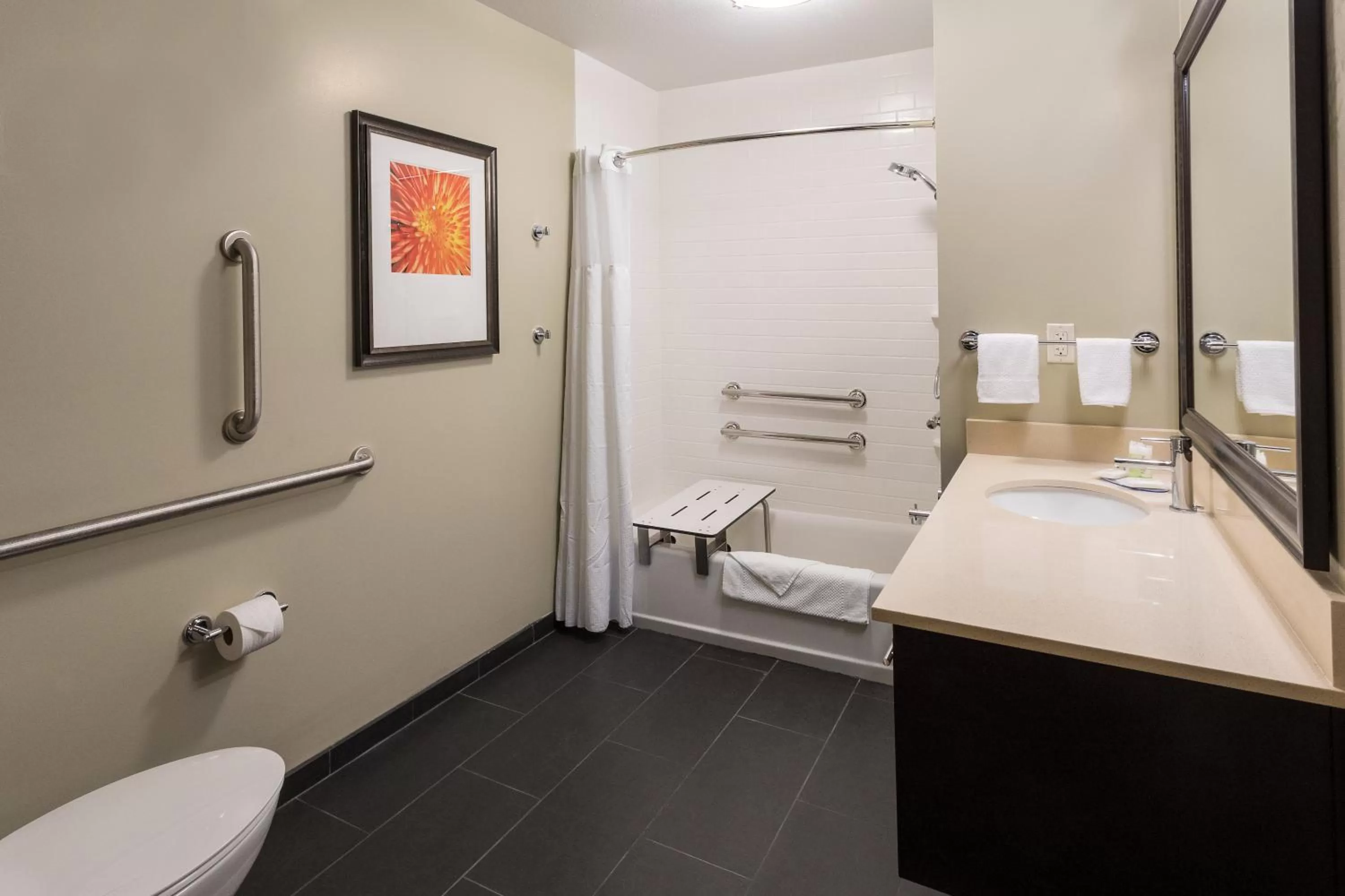 Queen Studio Suite with Bath Tub - Mobility Accessible - Non-Smoking in Staybridge Suites Omaha West by IHG