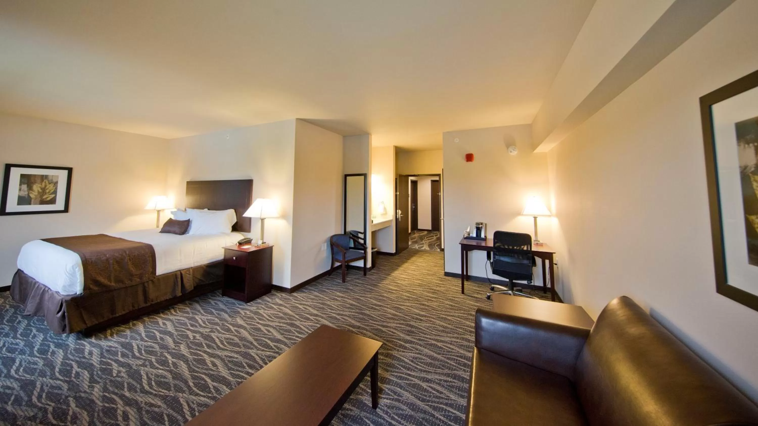 Suite in Cobblestone Inn & Suites - Boone