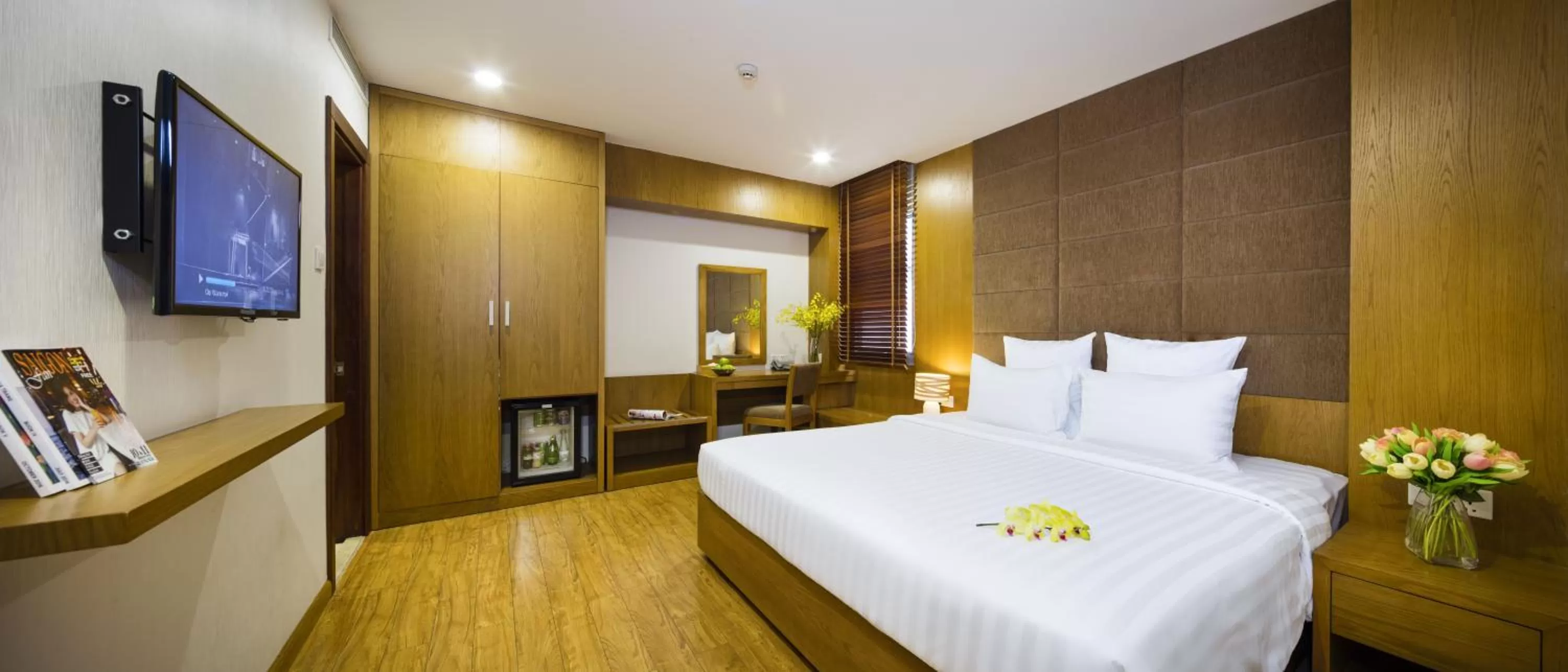 Deluxe Double or Twin with Window in Paradise Saigon Boutique Hotel & Spa