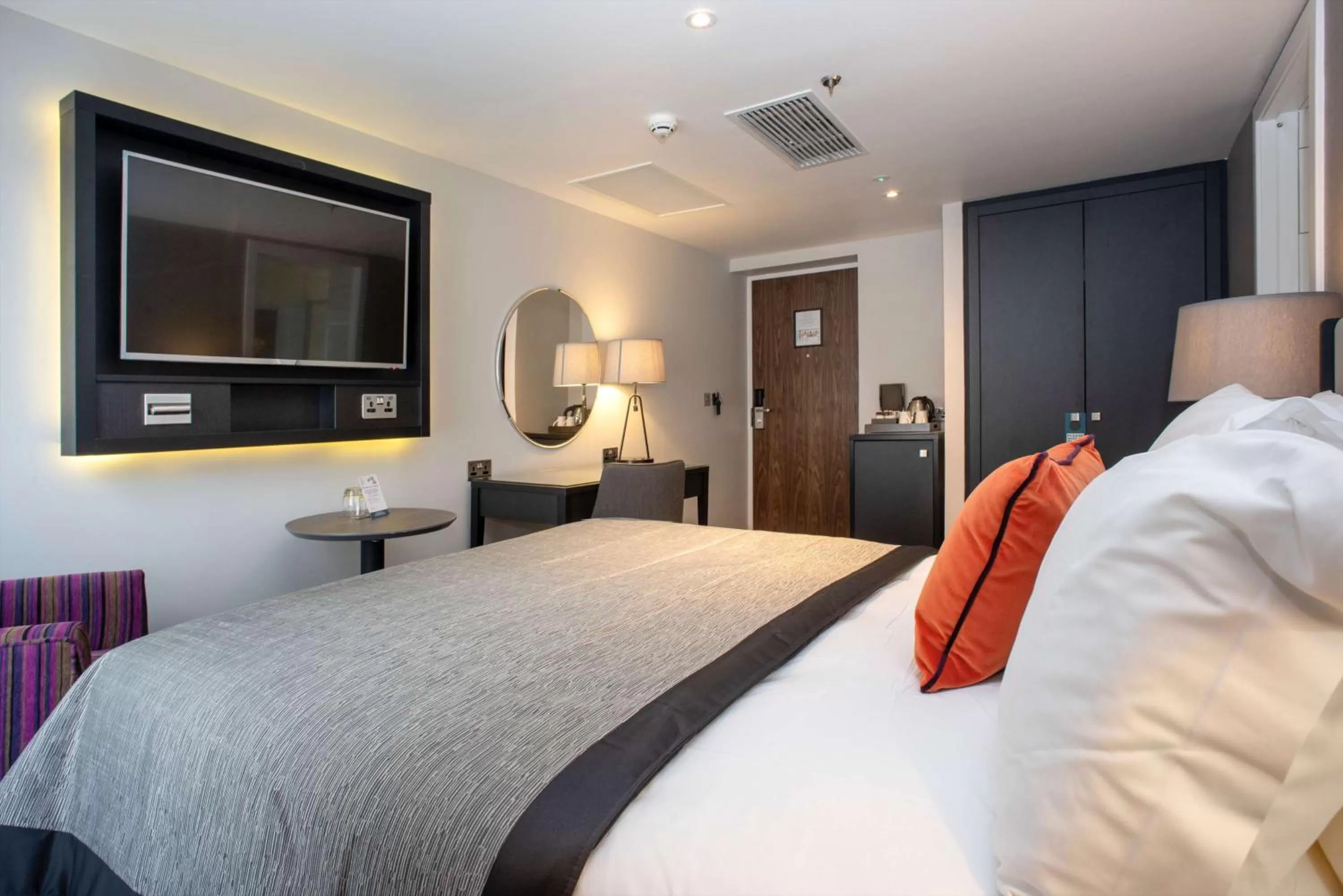 Deluxe Double Room in Ten Hill Place