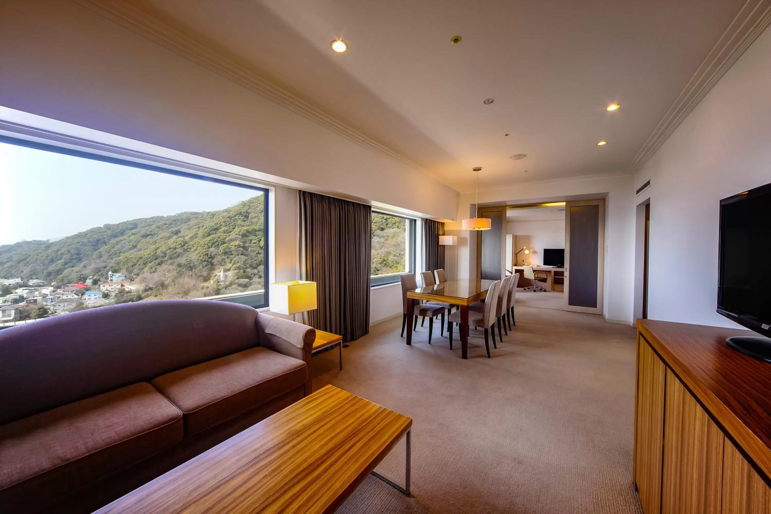 Two-Bedroom Suite with City View - Lounge Access in ANA Crowne Plaza Kobe by IHG