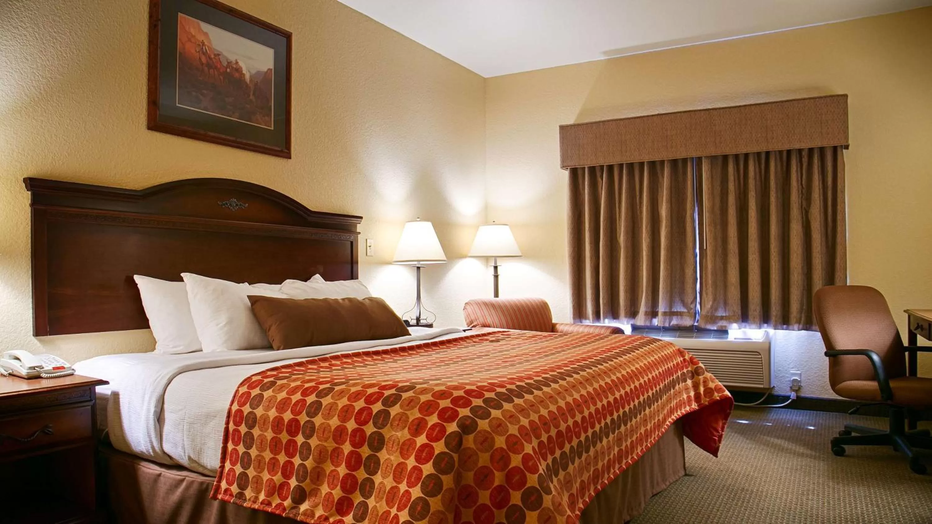 King Room in SureStay Plus Hotel by Best Western Coffeyville
