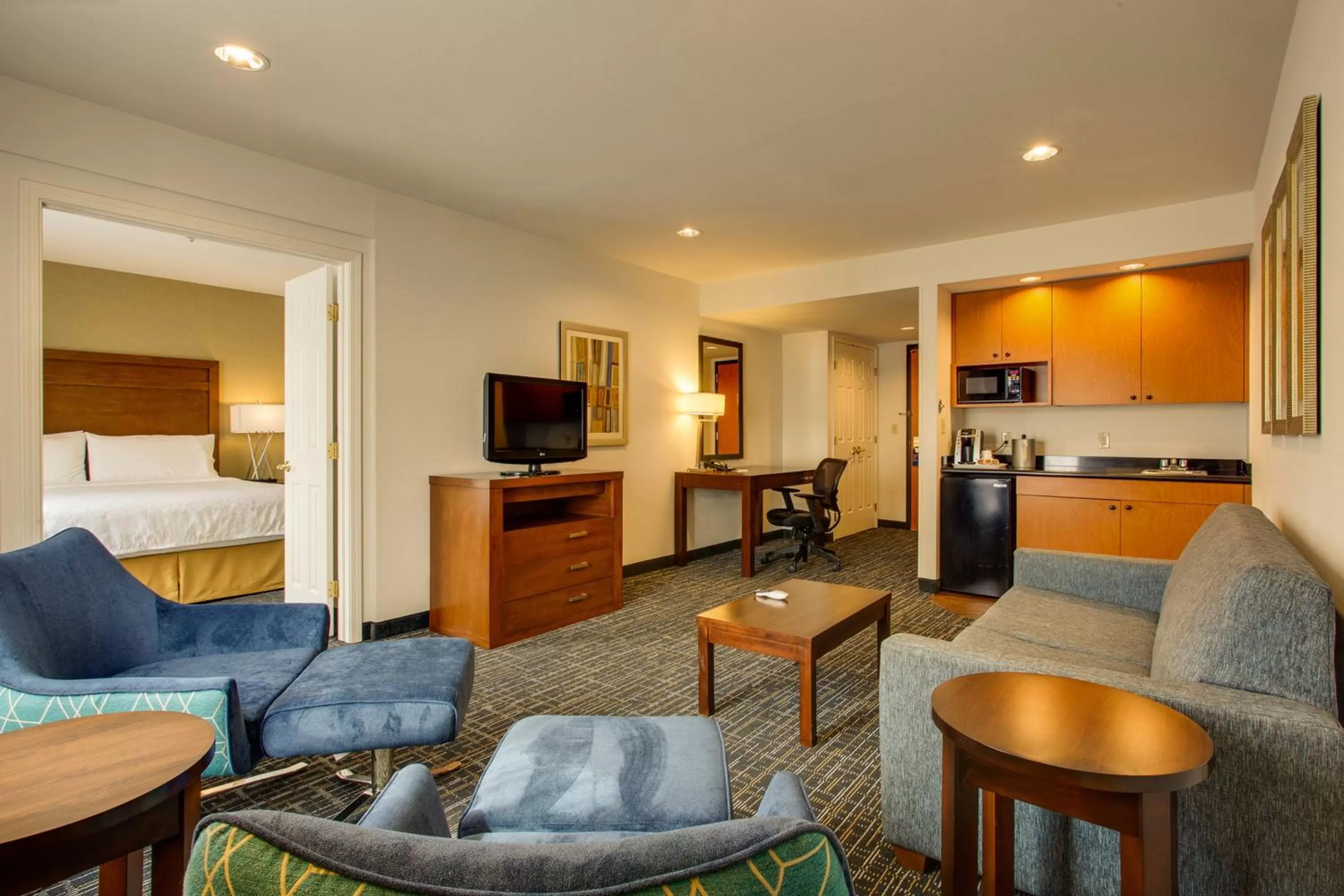 King Suite in Holiday Inn Express San Francisco Airport North by IHG