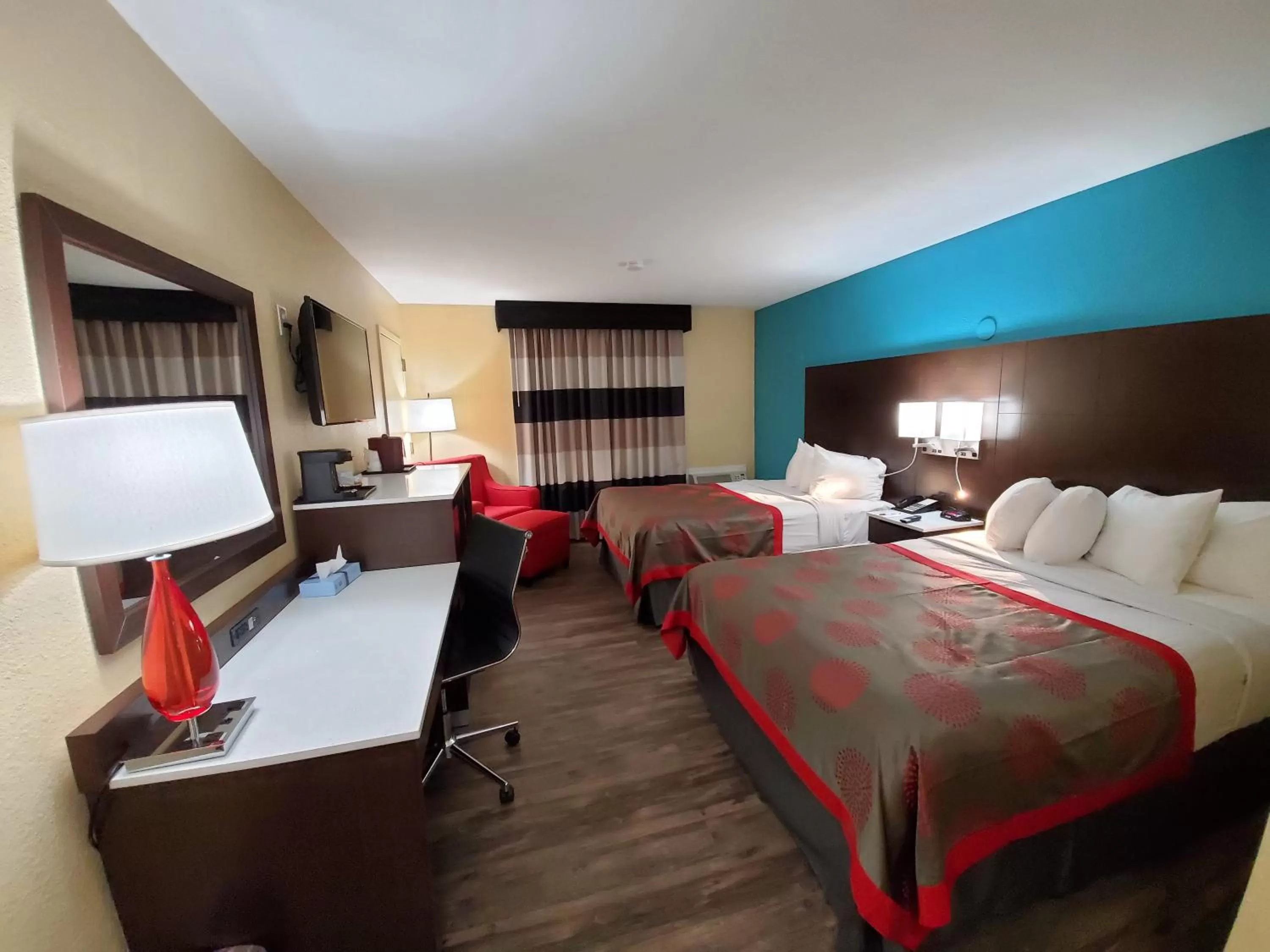 Standard 2 Double Beds Non-Smoking Room in Ramada by Wyndham Groton