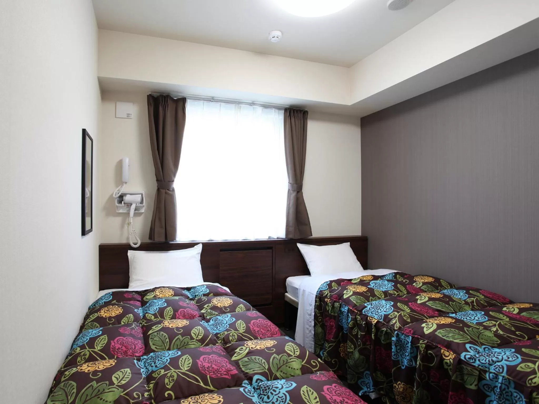 Small Double or Twin Room - single occupancy in Osaka Academia