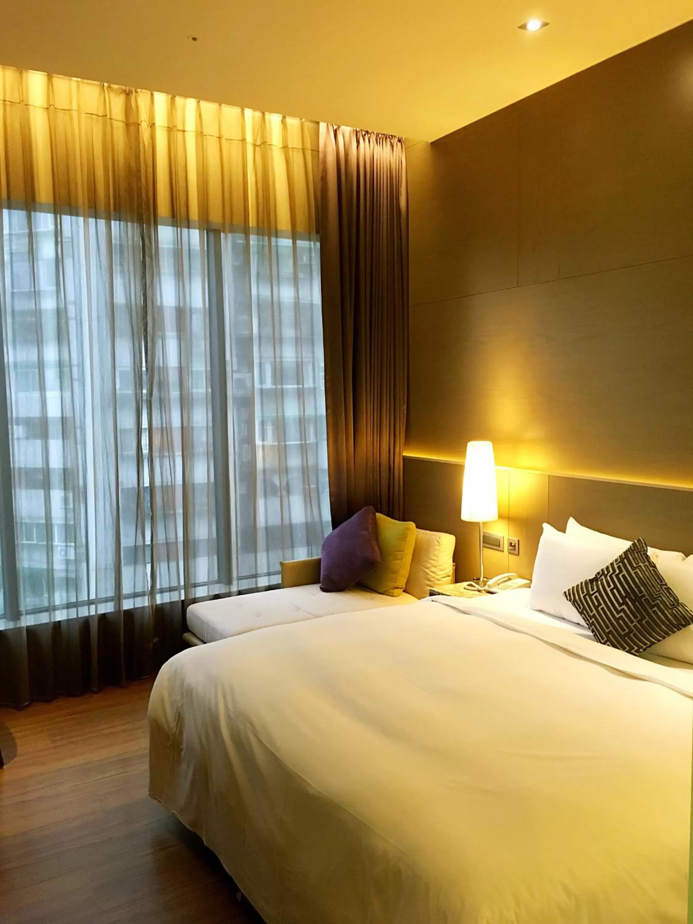 Deluxe Double Room in Amici hotel Six Star Hostel