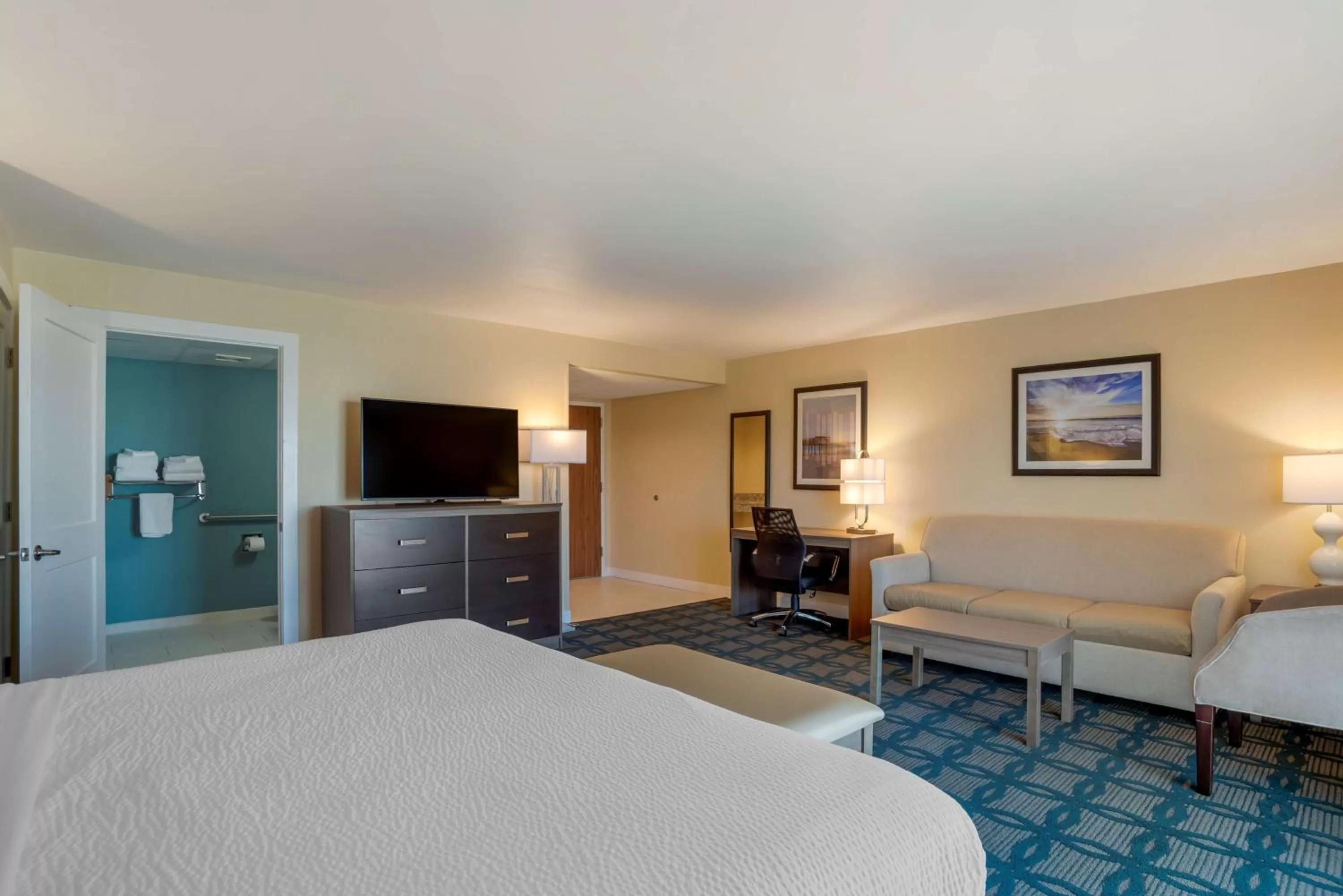 King Room with Walk-in Shower - Disability Access in Best Western Plus Ocean City