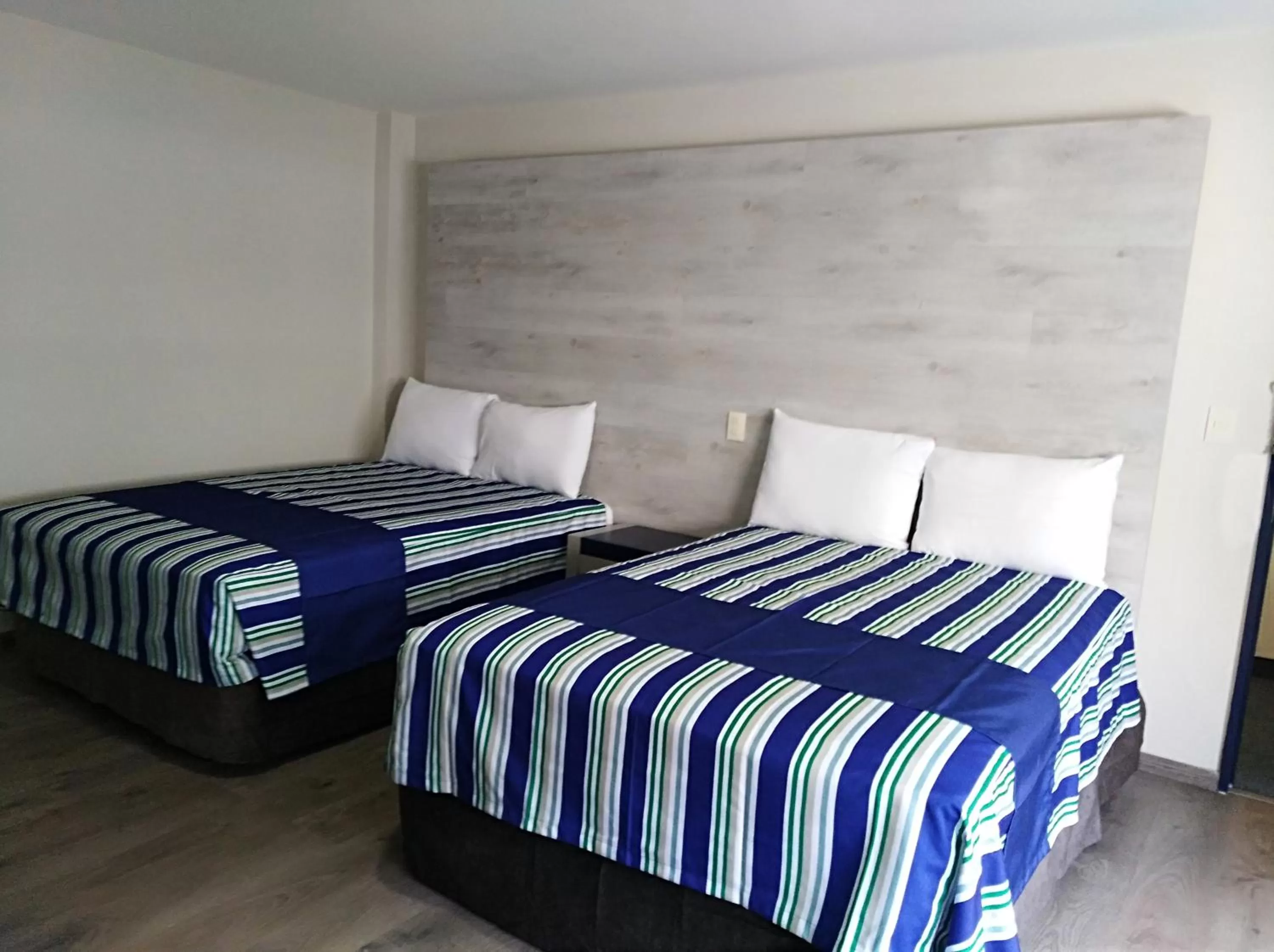 Superior Twin Room in Hotel Mallorca