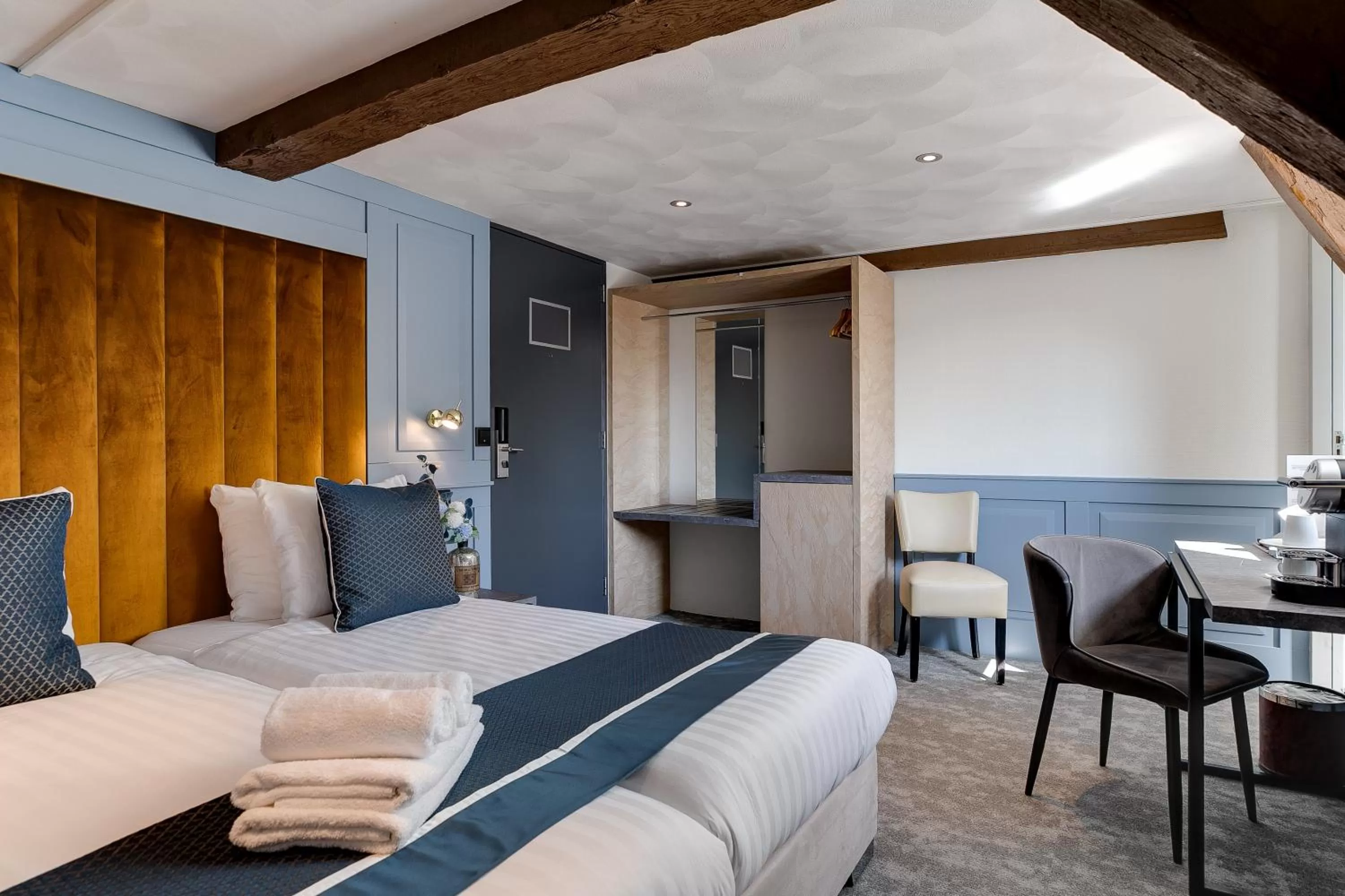 Quadruple Room in Hotel Royal Bridges