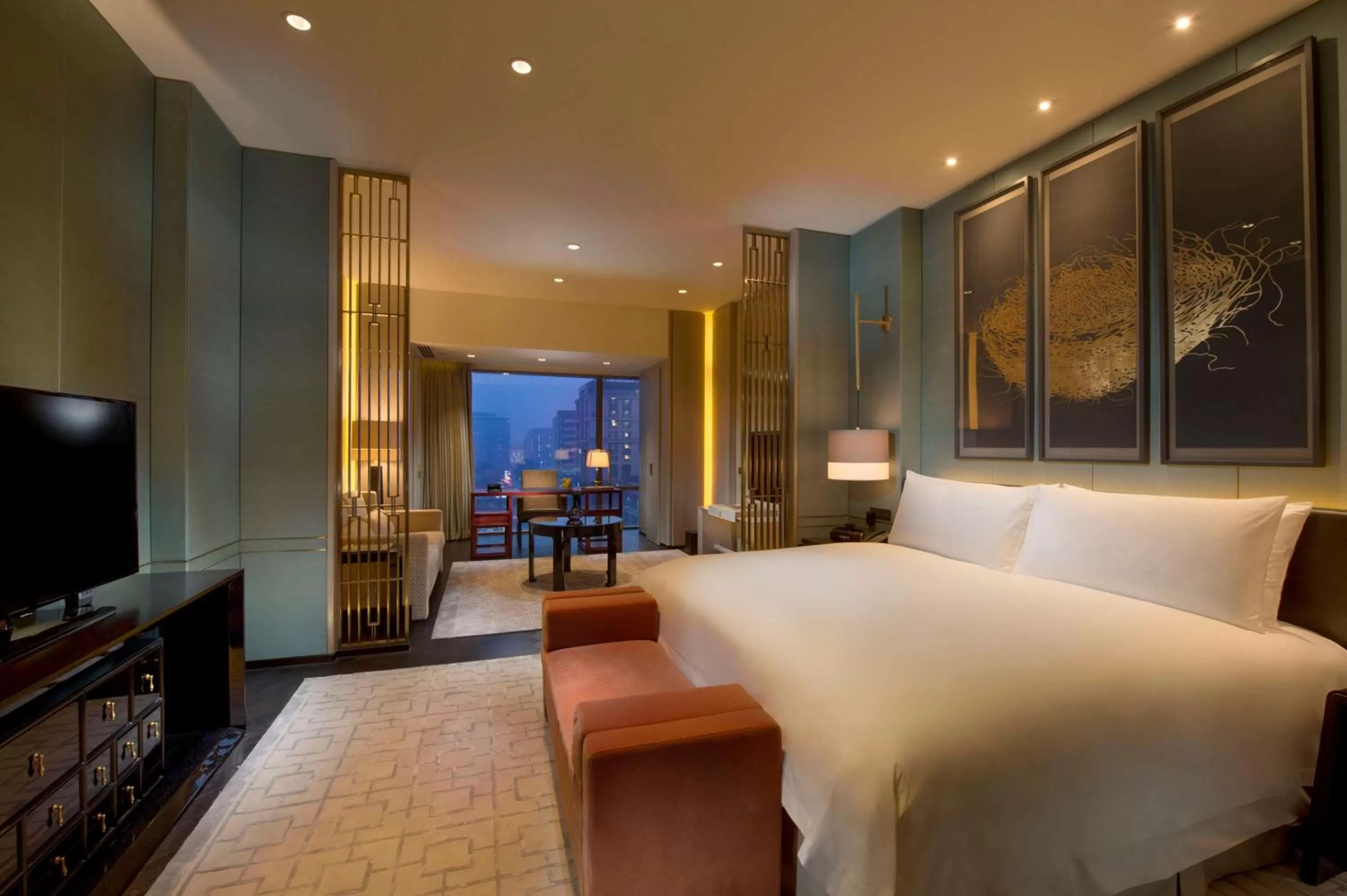 Premier King Room in Waldorf Astoria Beijing