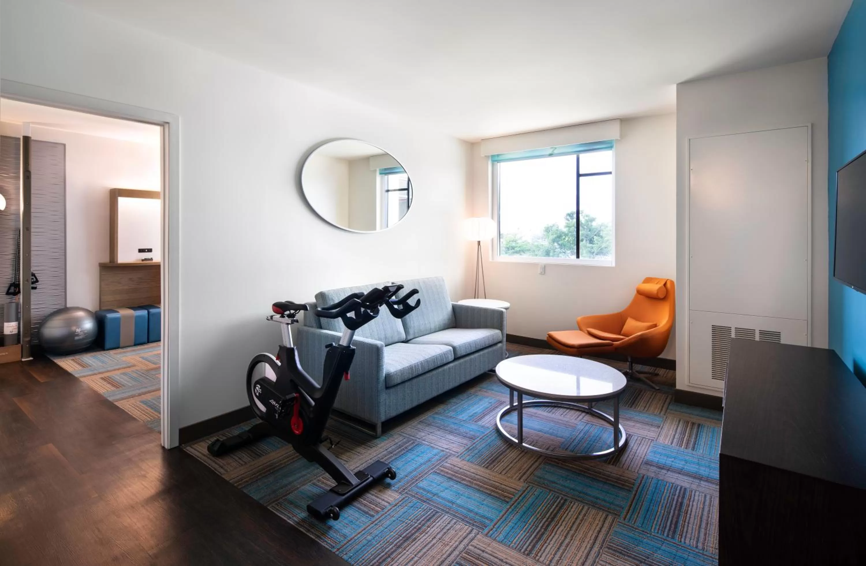 King Suite with Disability Access and Bathtub - Non Smoking in EVEN Hotel Miami - Airport by IHG