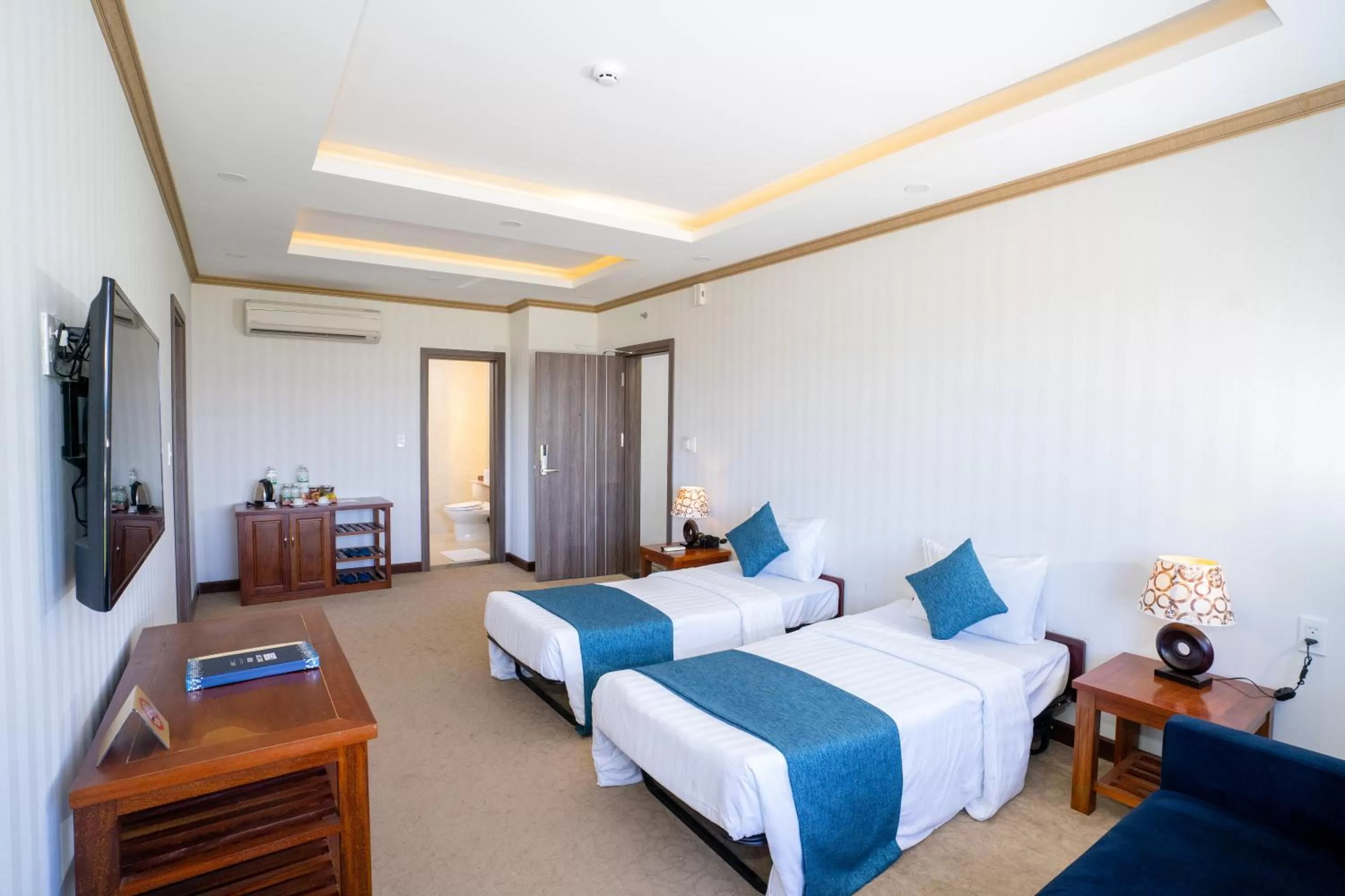 Family Room with Sea View in Navy Hotel Cam Ranh
