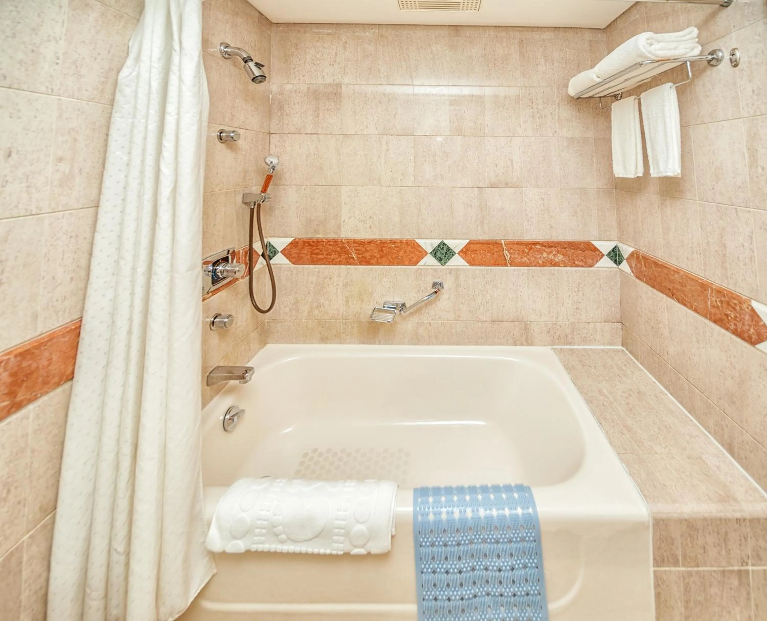 Deluxe Twin Room in Hotel Silverland