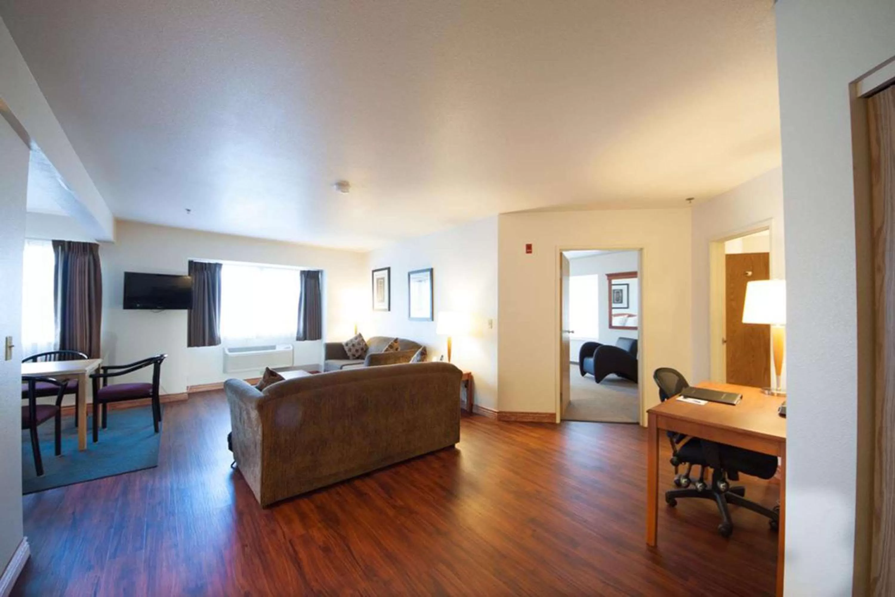 King Suite with Two Sofa Beds and Mountain View in SureStay Plus Hotel by Best Western Post Falls