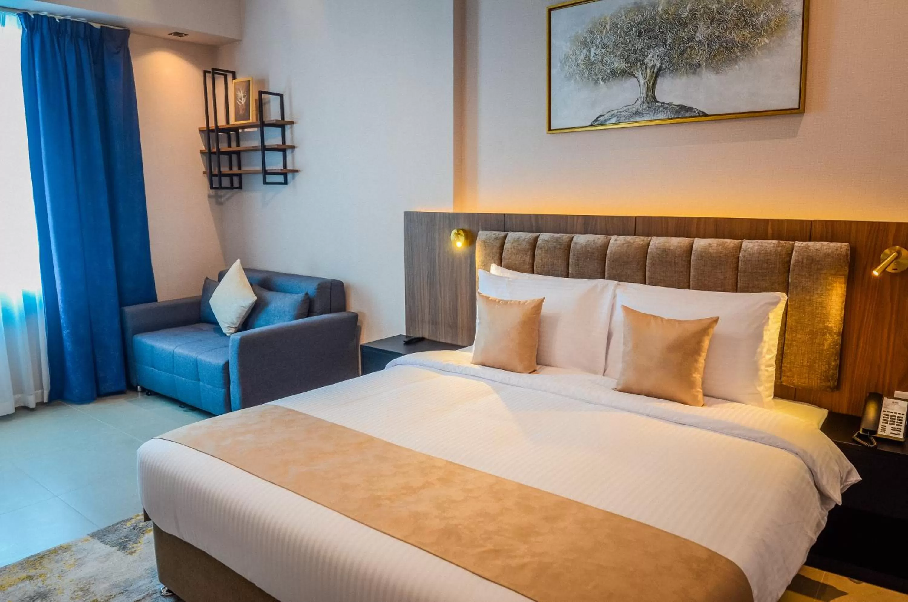 Premium King Room - Non-Smoking in VOGO Grand Hotel Formerly Best Western Plus Hotel Dubai Academic City