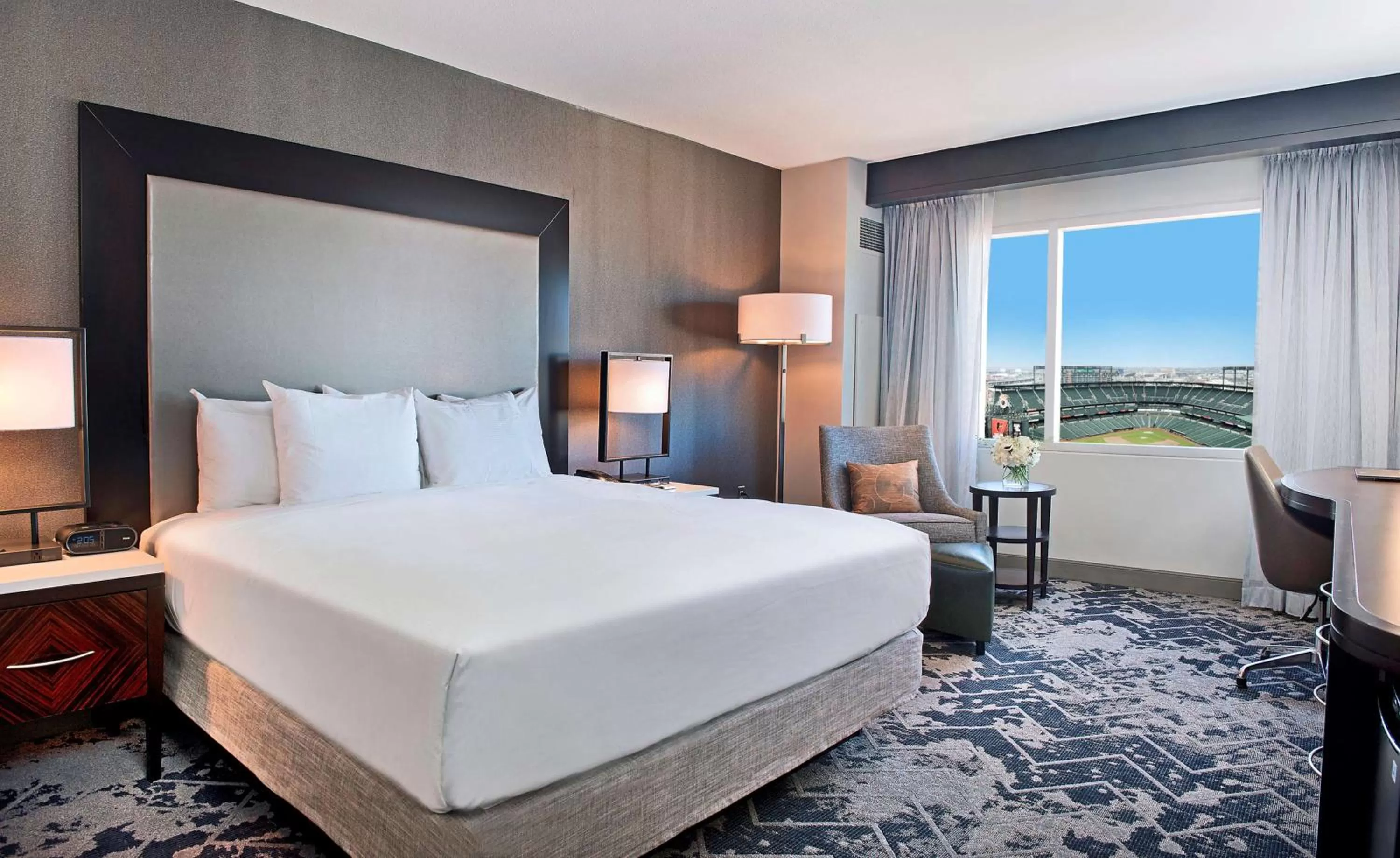 King Room with Ballpark View in Hilton Baltimore Inner Harbor