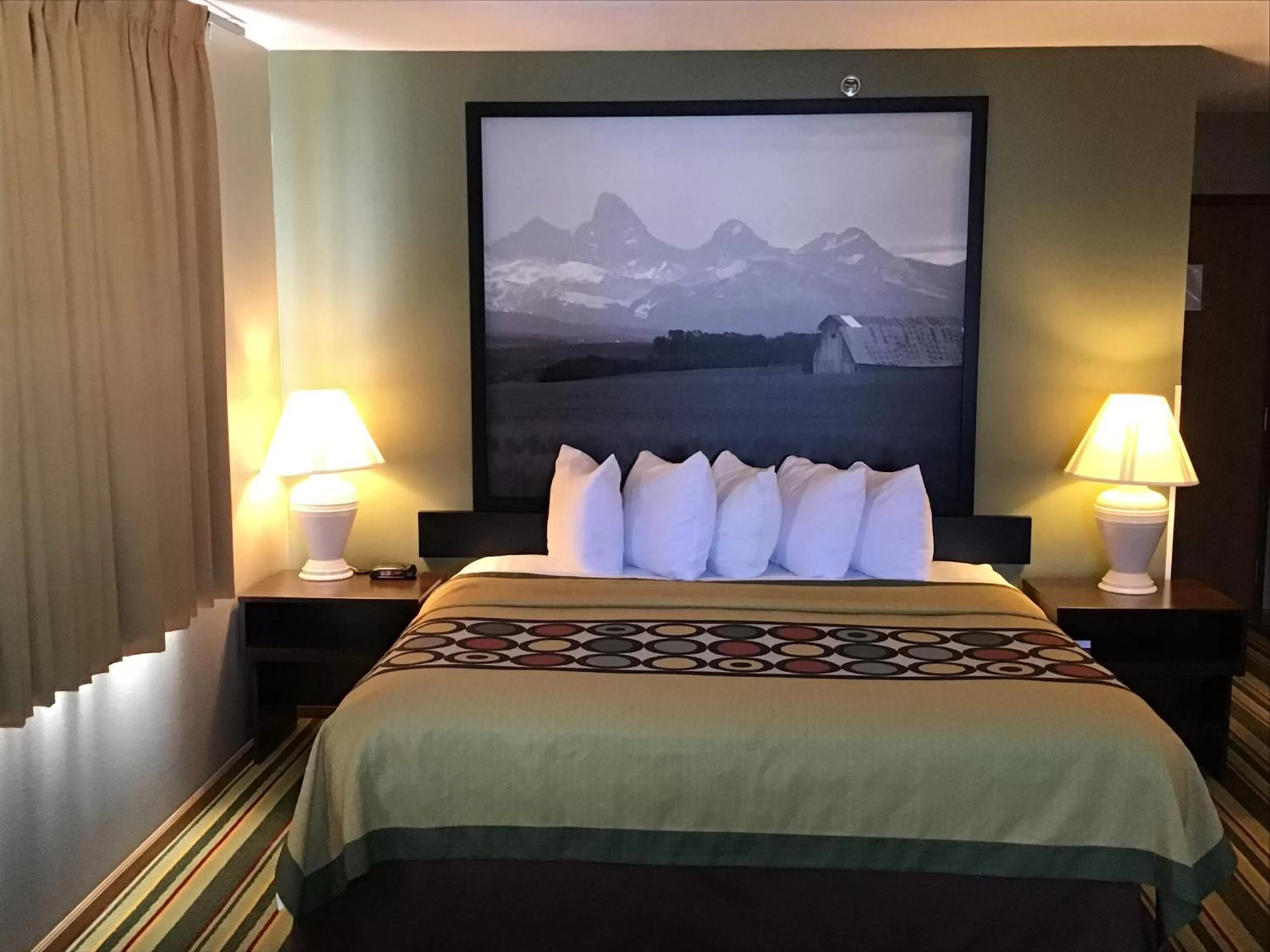 King Room - Non-Smoking in Super 8 by Wyndham Driggs