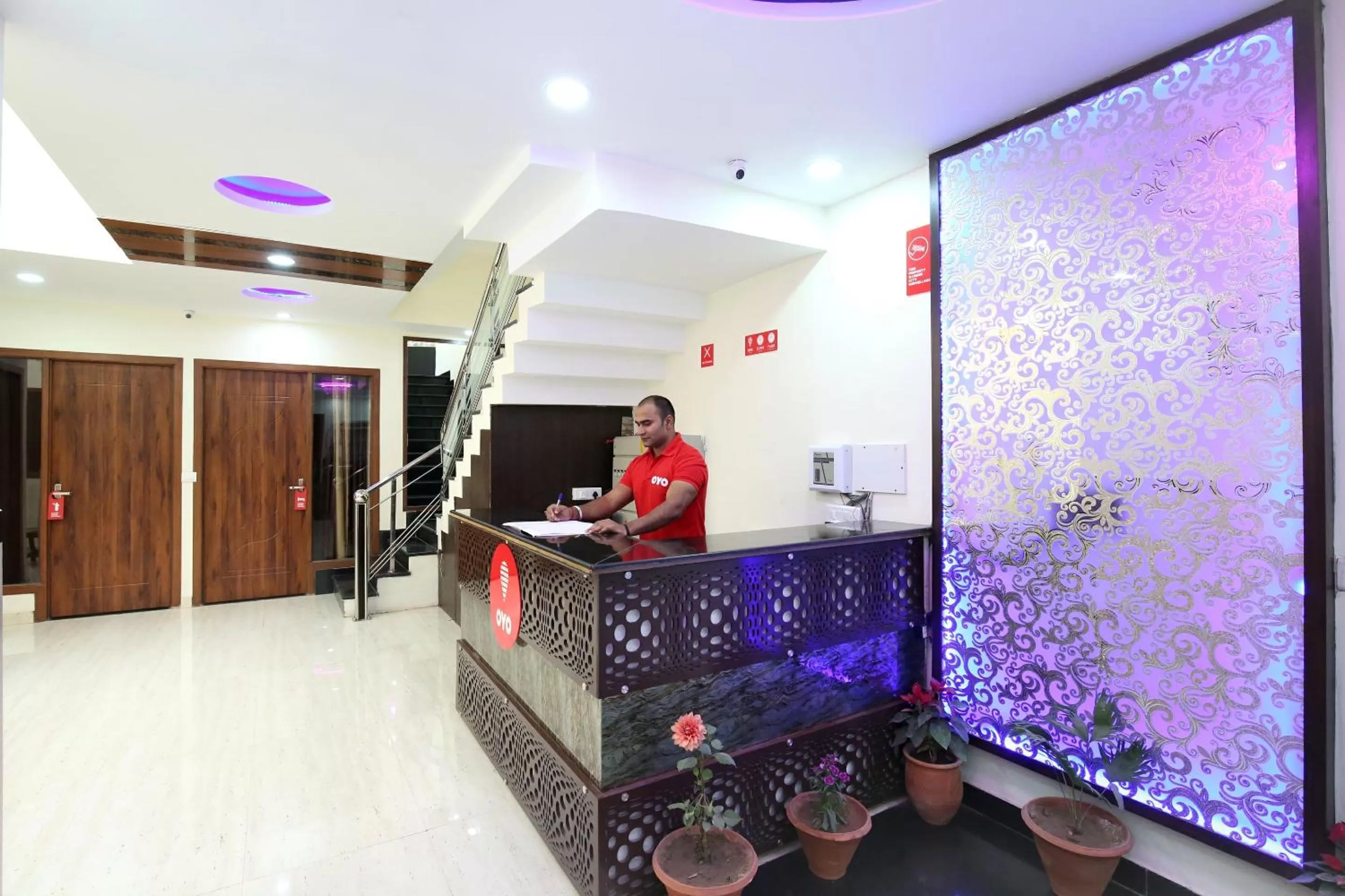 Capital O Hotel Royal