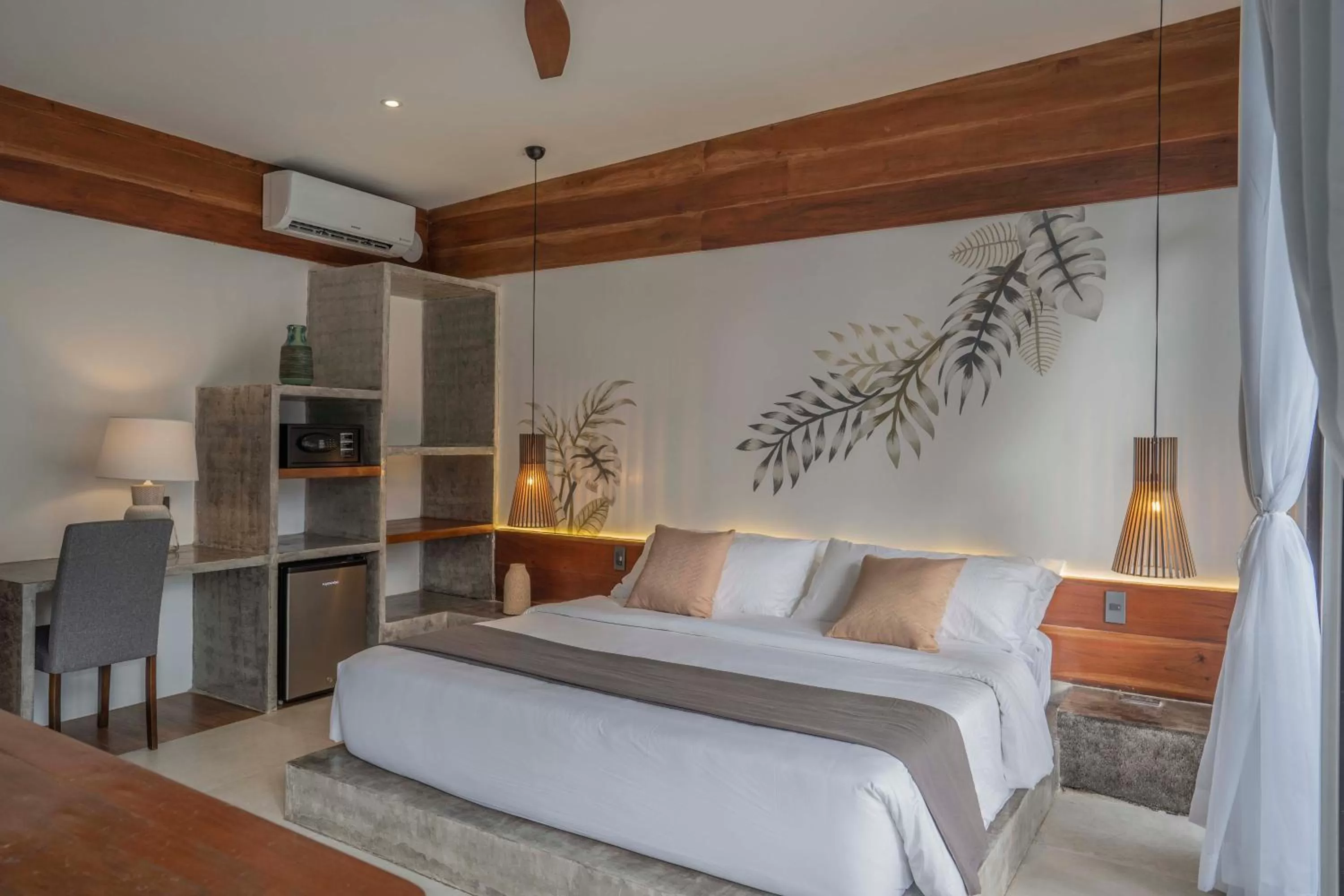 Superior Double Room in Bird of Paradise