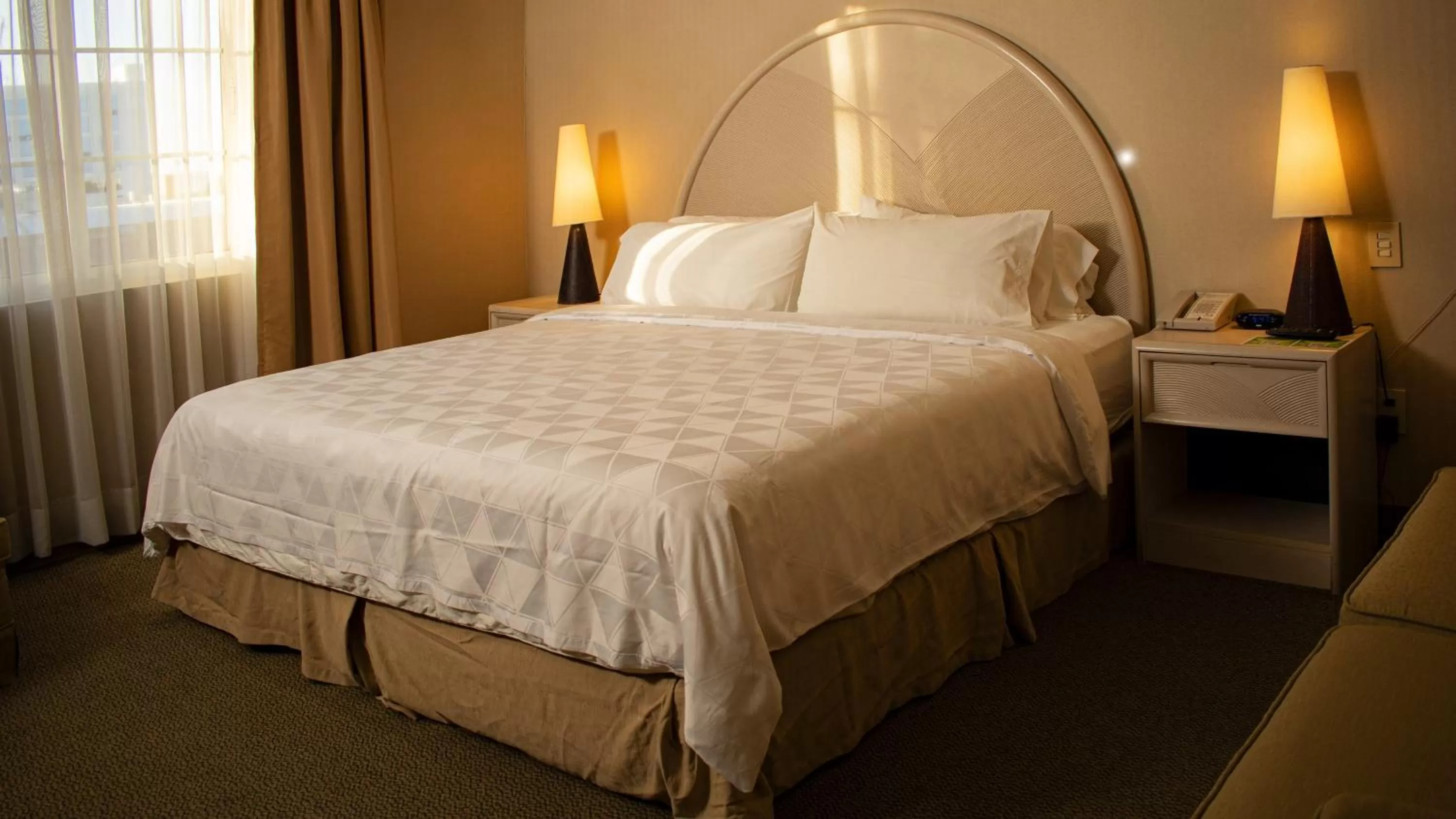 Standard King Room in Holiday Inn Leon-Convention Center by IHG