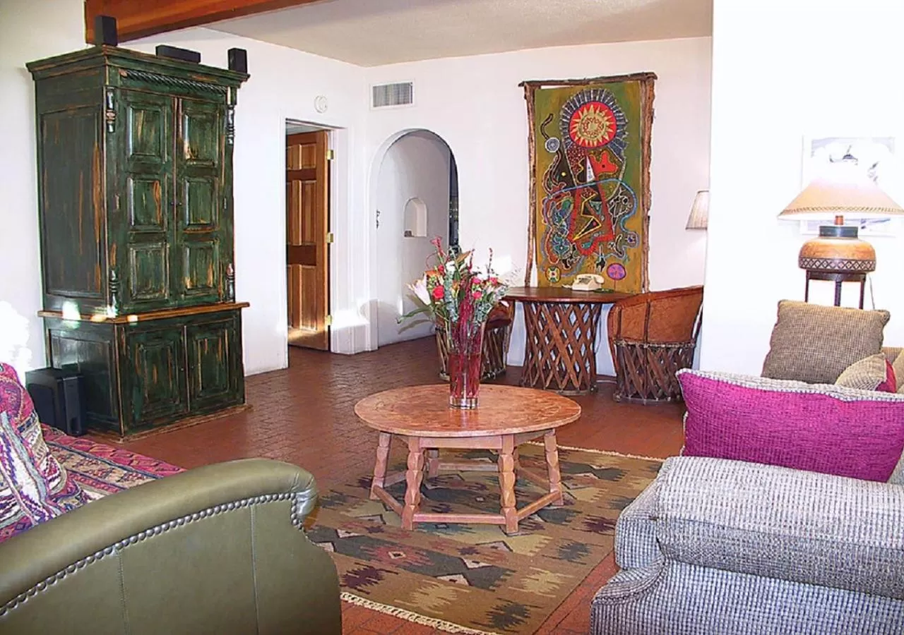 1 Bedroom Efficiency King Suite - Non Smoking in Casas de Suenos Old Town Historic Inn, an Ascend Collection Hotel