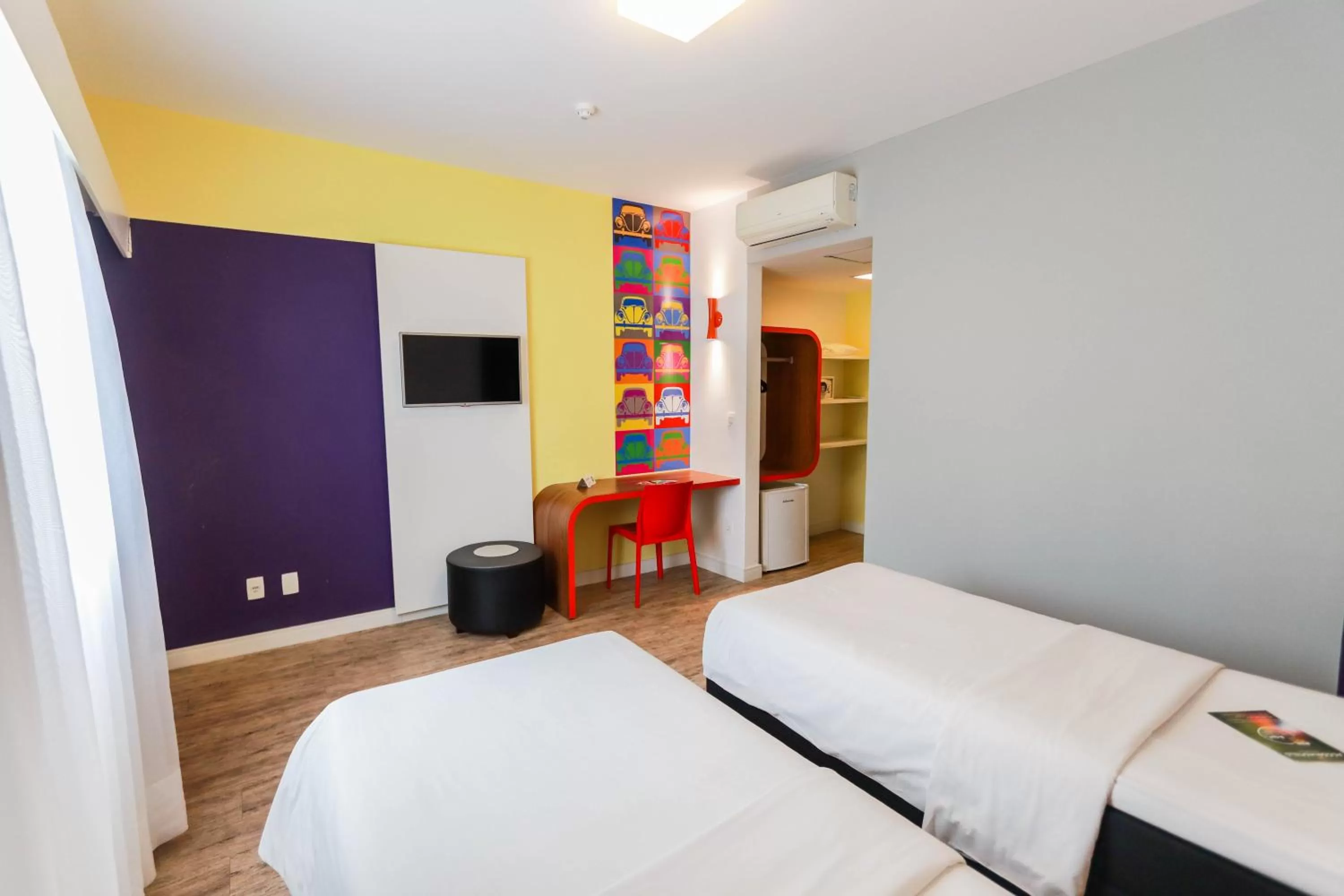 Standard Twin Apartment in Ibis Styles Balneário Camboriú - 1 Quadra do Mar