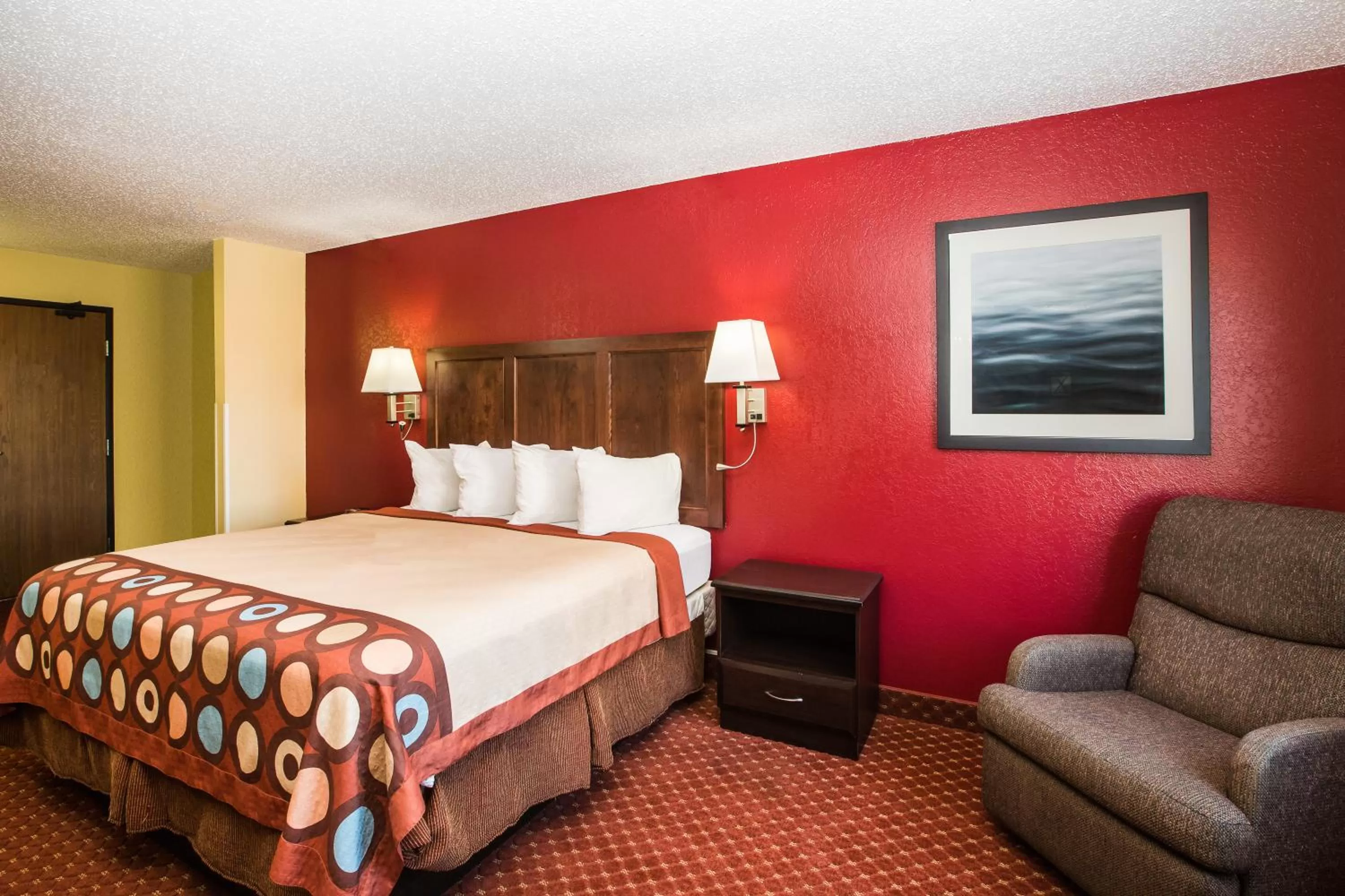 Queen Room - Non-Smoking in Baymont by Wyndham Cedar Rapids