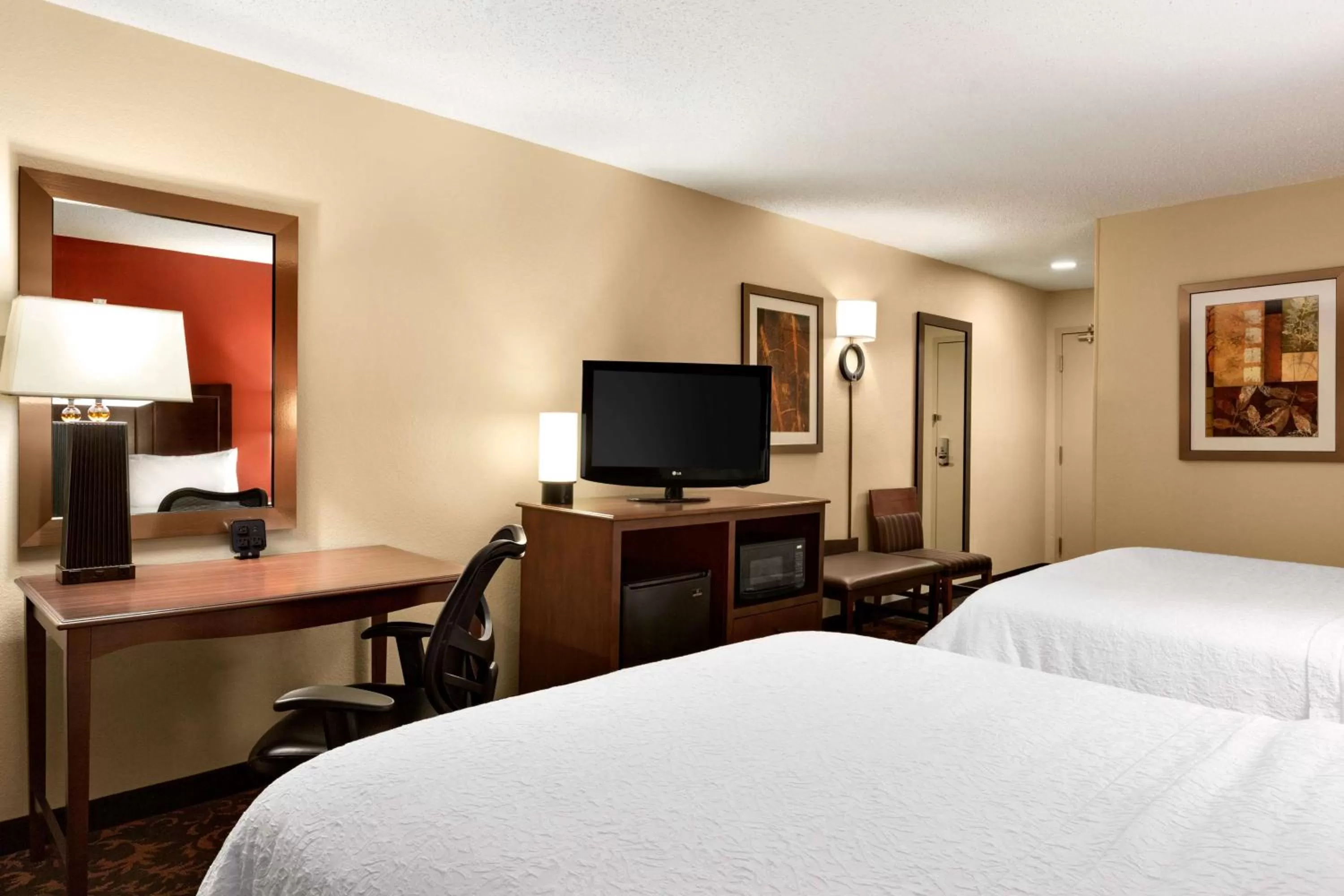 Queen Room with Two Queen Beds - Mobility Access/Non-Smoking in Hampton Inn Houston Willowbrook Mall