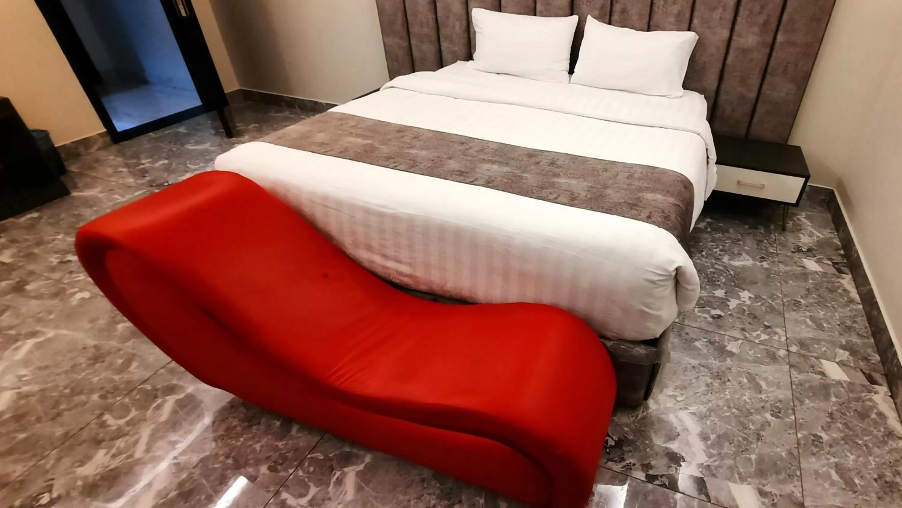 Deluxe King Studio in جولدن نيو جوان - Golden New Gewan - للشقق المخدومة