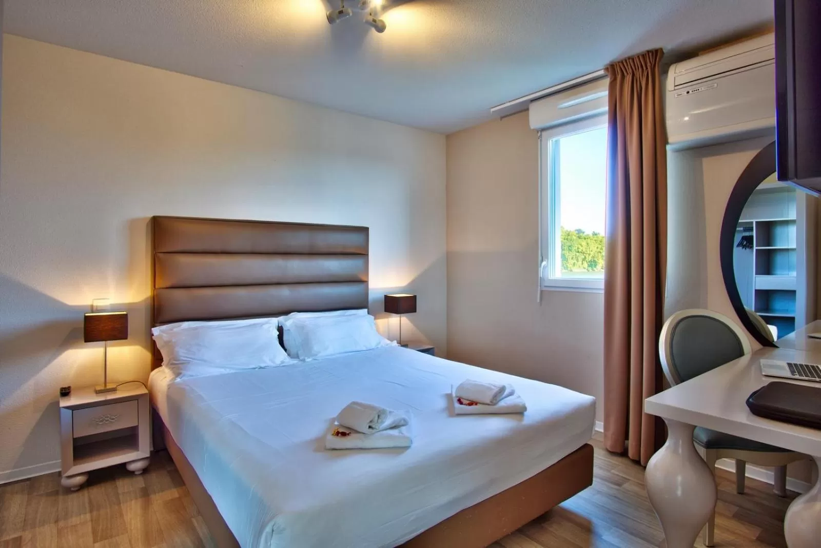 Suite in Adonis Hotel Bayonne