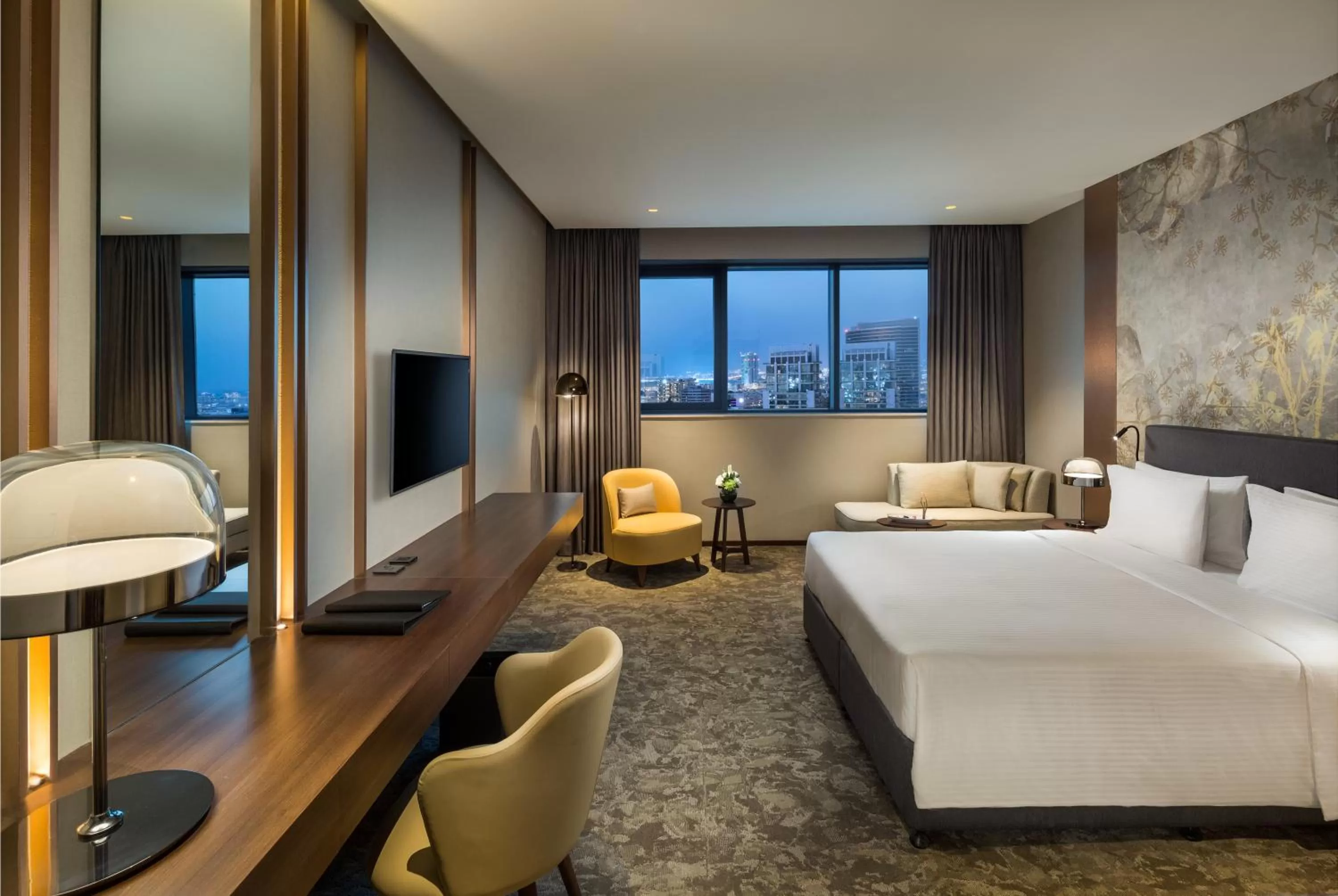 Deluxe Sky King Room in Millennium Place Barsha Heights Hotel