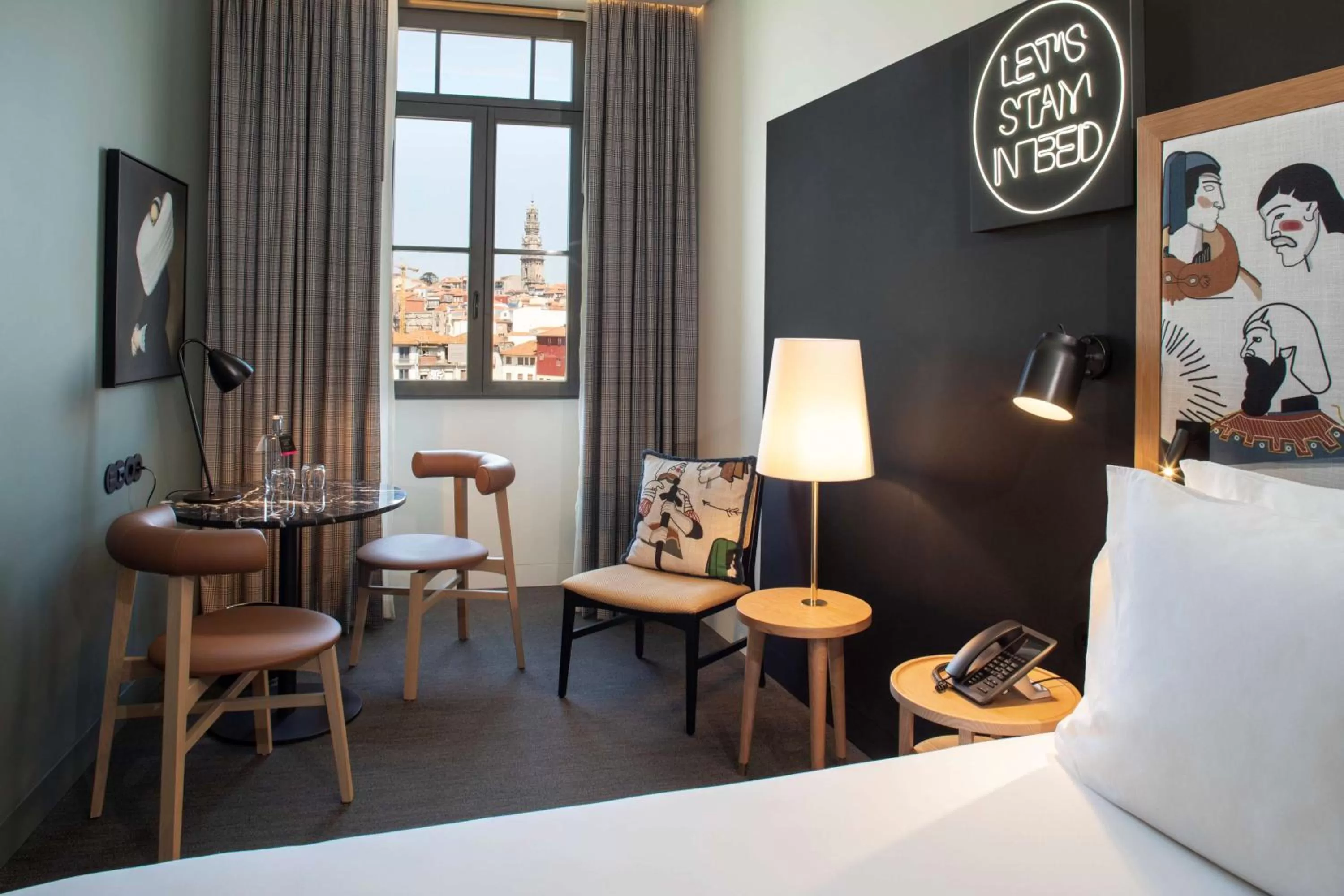 Superior Twin Room with City View in Se Catedral Hotel Porto, Tapestry Collection By Hilton