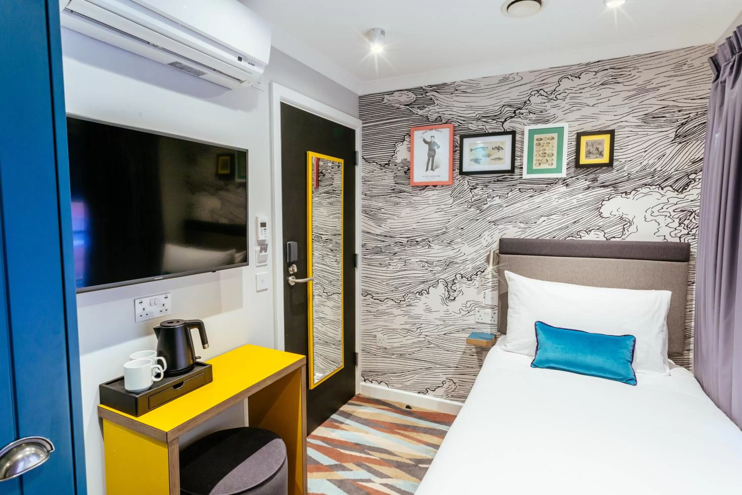 Single Room in Oliver Plaza Hotel