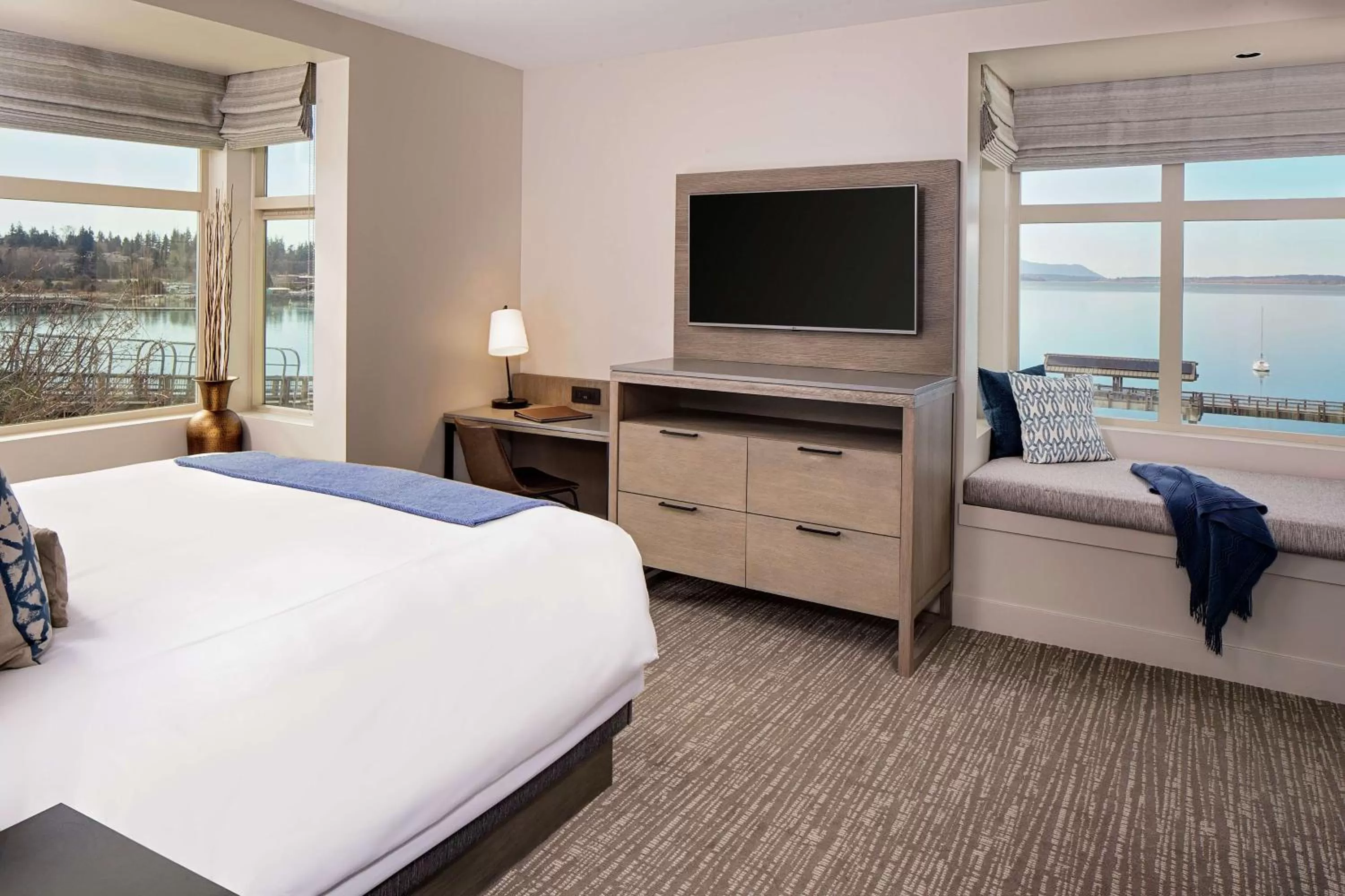 One-Bedroom Corner King Suite with Bay View in Chrysalis Inn & Spa Bellingham, Curio Collection by Hilton