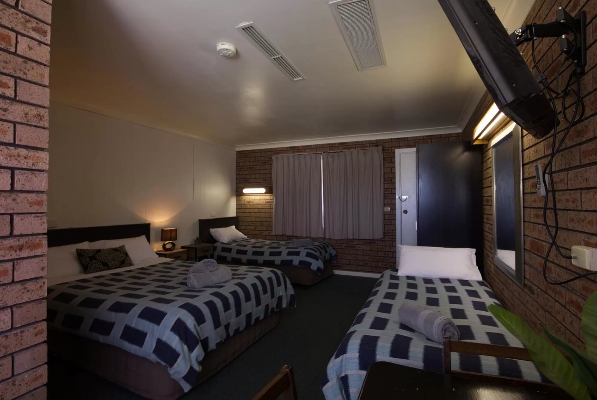 Triple Room in Tuncurry Motor Lodge