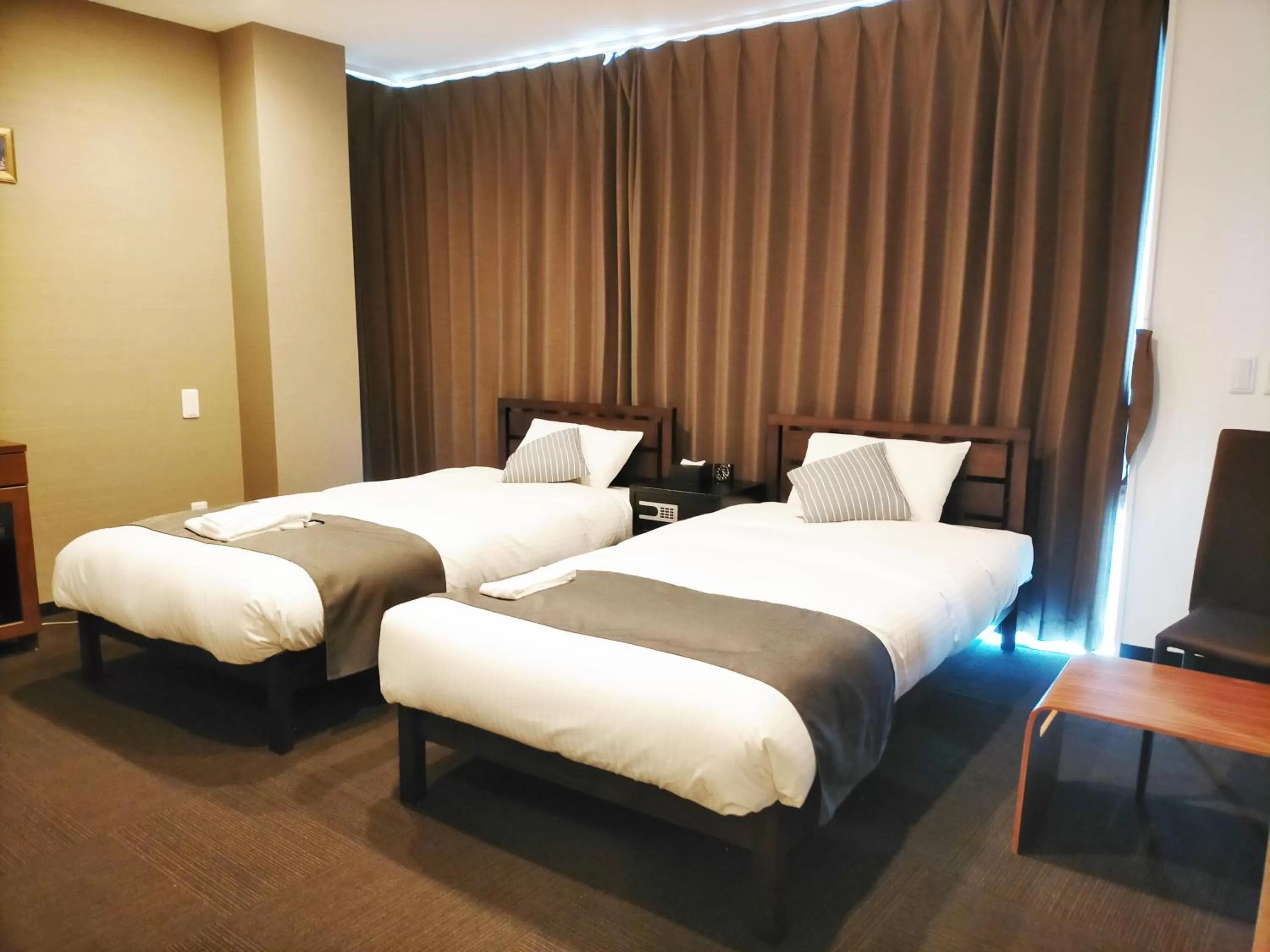 Economy Twin Room - single occupancy in HOTEL STATE TENNOJI