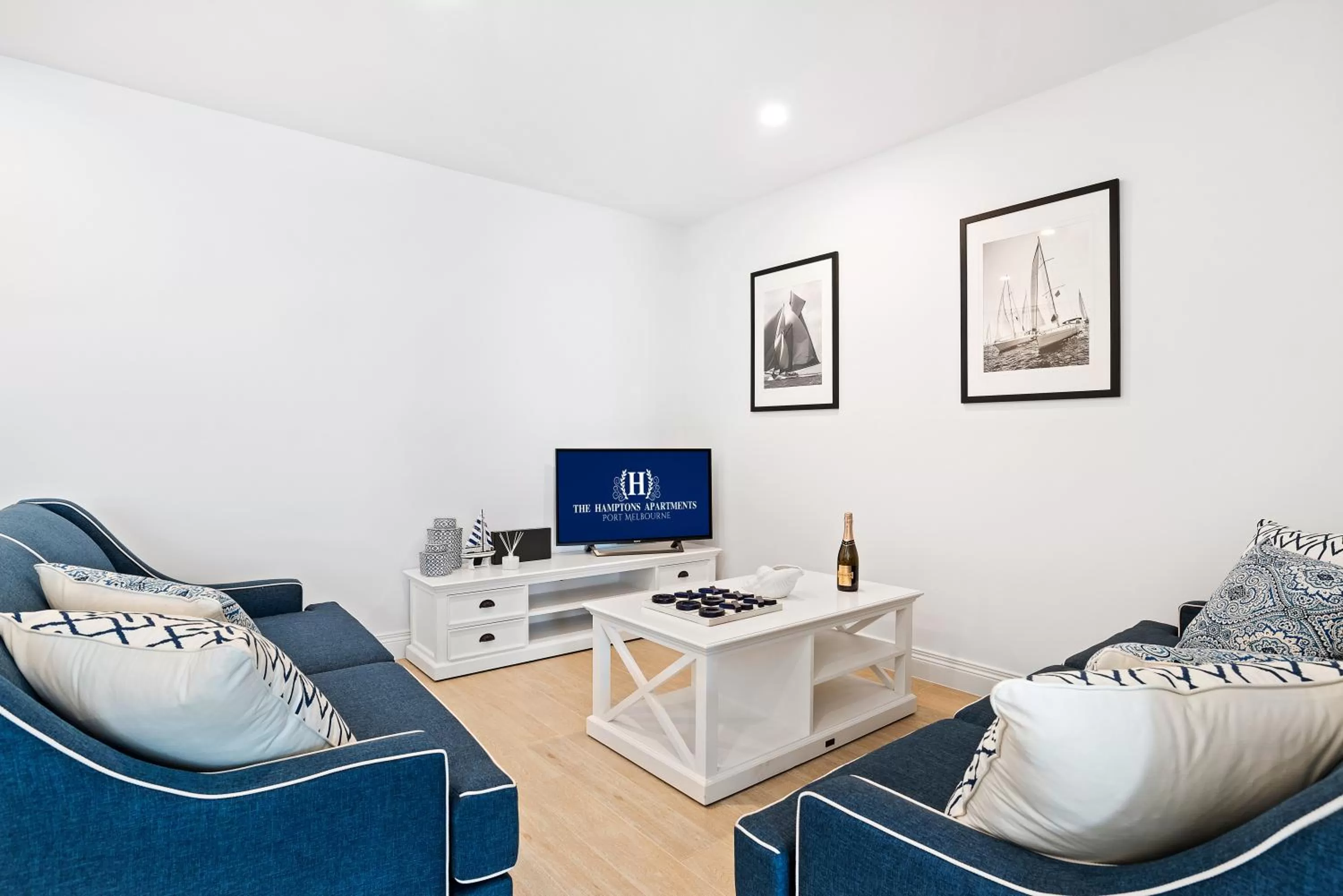 One-Bedroom Apartment in The Hamptons Apartments - Port Melbourne