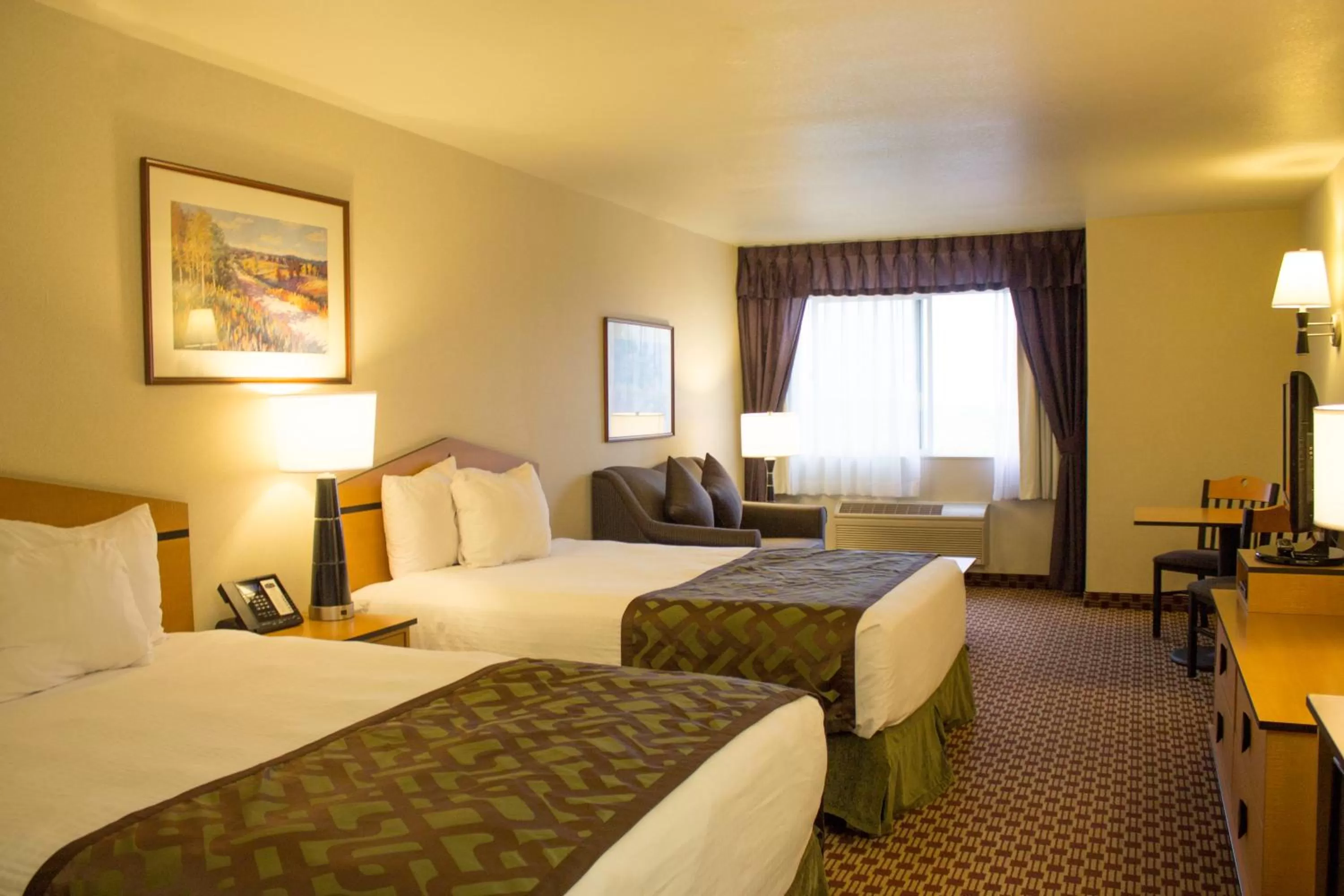 Queen Room with Two Queen Beds Nonsmoking in Crystal Inn Hotel & Suites - Great Falls