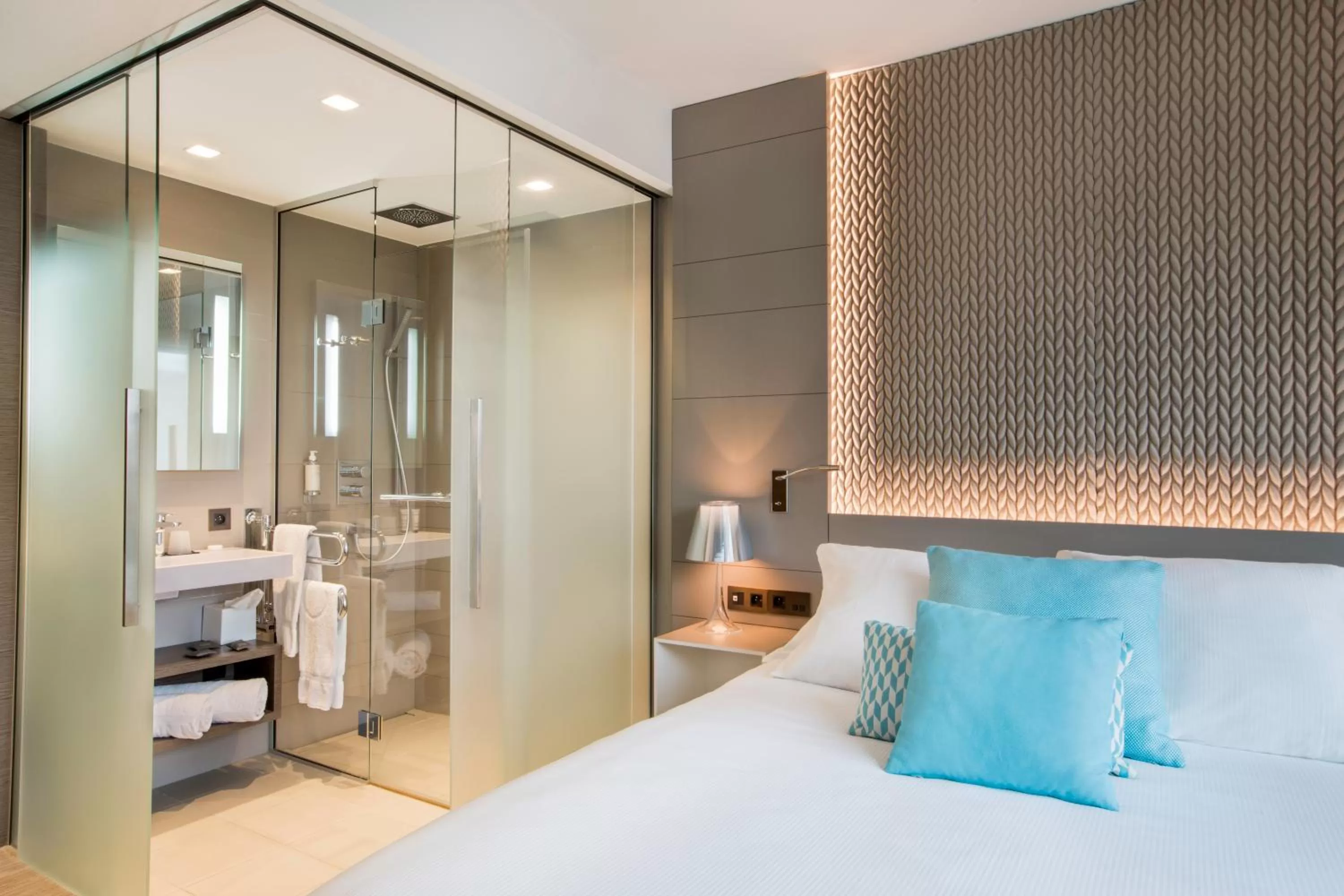 Superior Queen Room in BW Premier Collection Le Saint Antoine Hotel et Spa