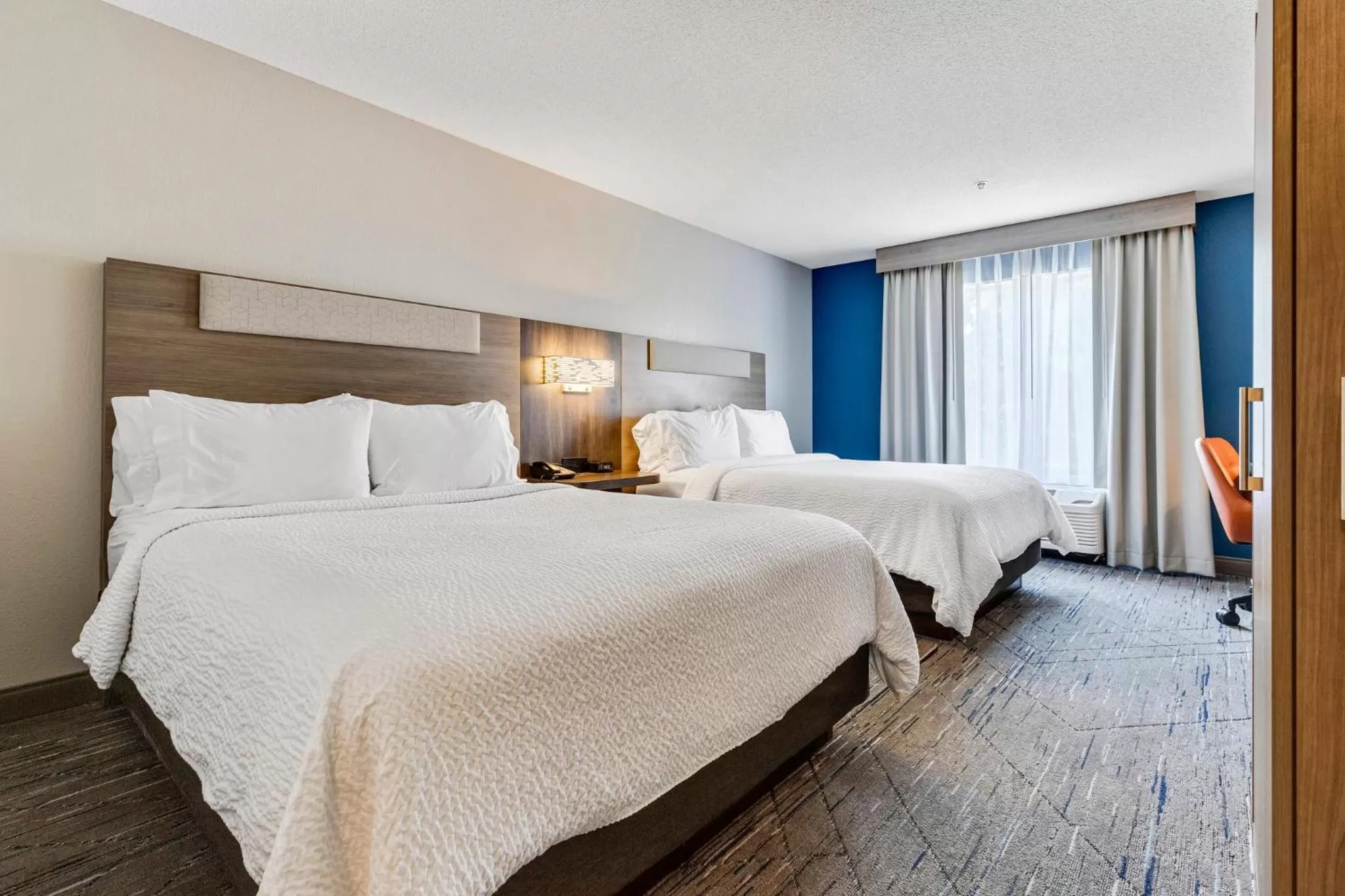 Standard Queen Room with Two Queen Beds in Holiday Inn Express Hotel & Suites Starkville, an IHG Hotel