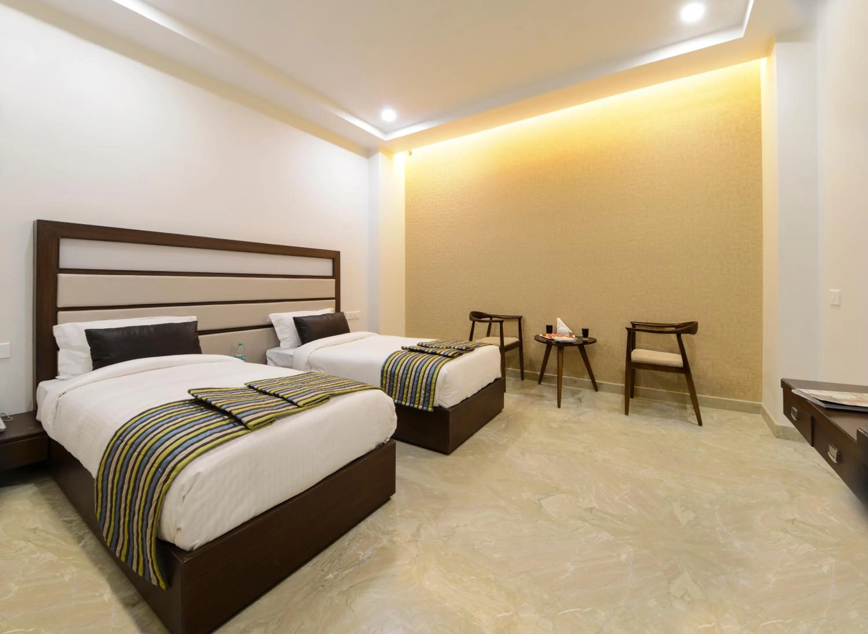 Deluxe Double or Twin Room (Early check in at 12 noon, subject to availability & 10% discount on F&B) in Hotel Alleviate