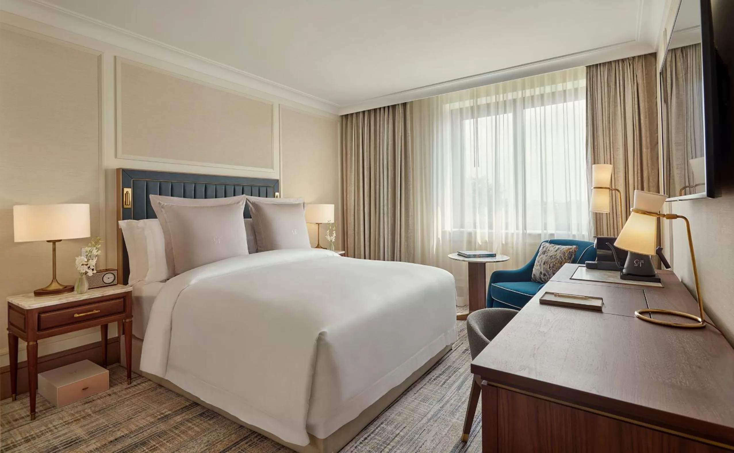 Superior Room with exclusive access to Cadogan private gardens in Jumeirah Carlton Tower London