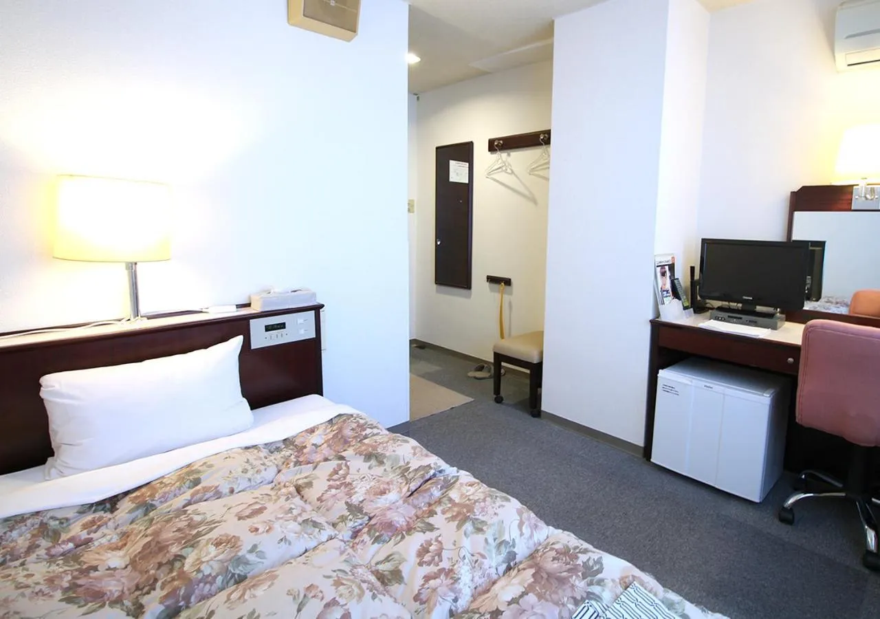 Single Room B - Non-Smoking  in Royal Inn Shinyamaguchi Ekimae