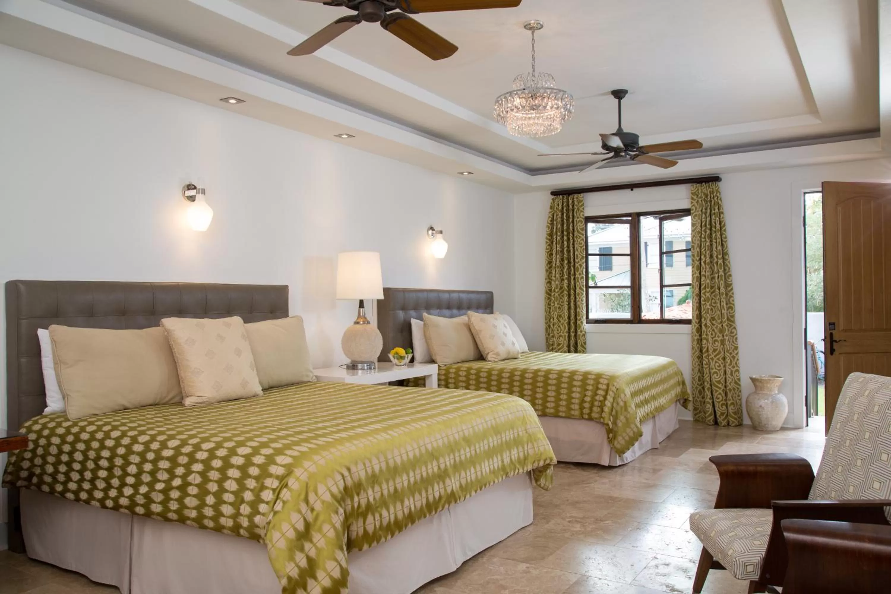 Deluxe Double Room in Black Dolphin Inn