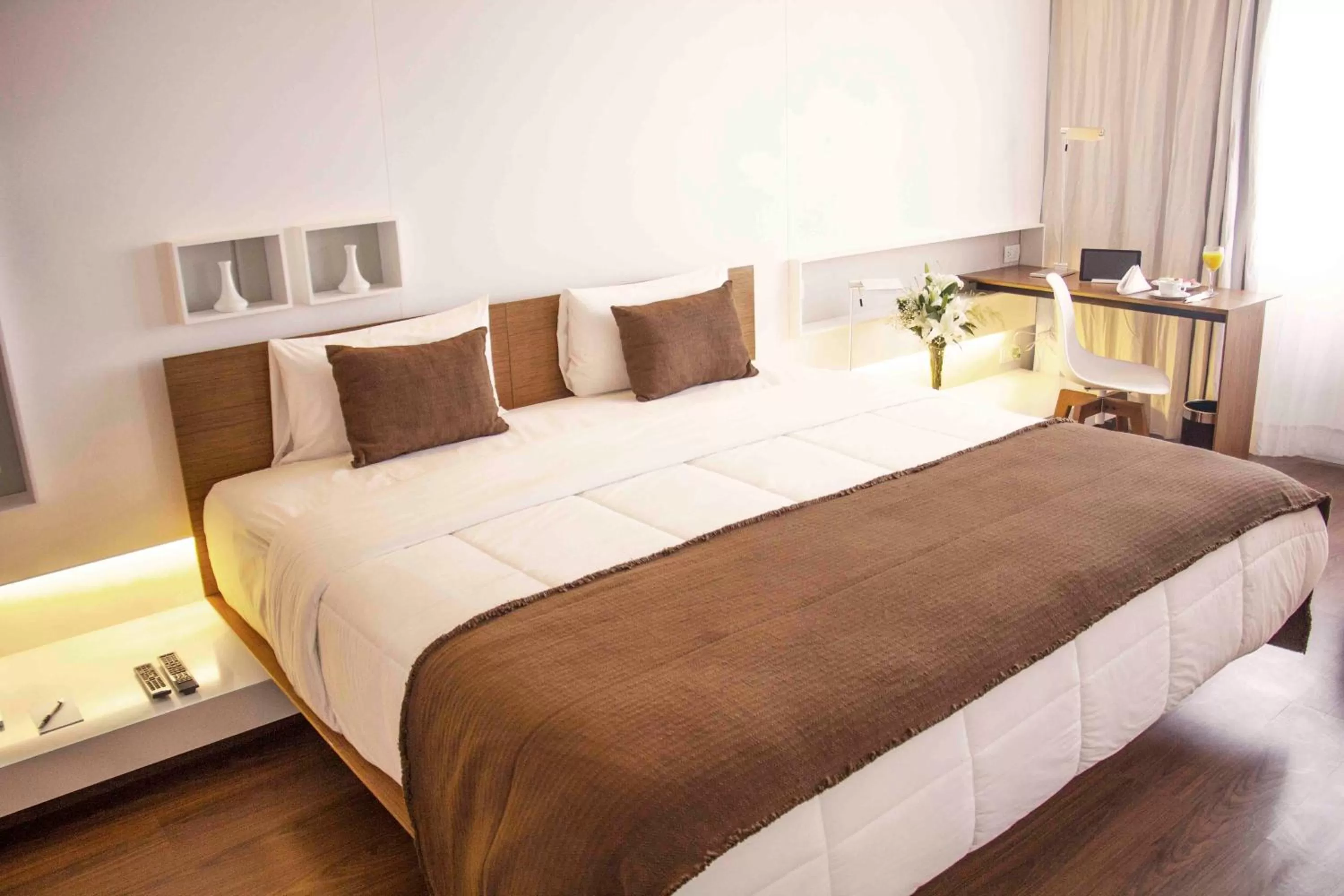 King Room in Esplendor by Wyndham Asuncion