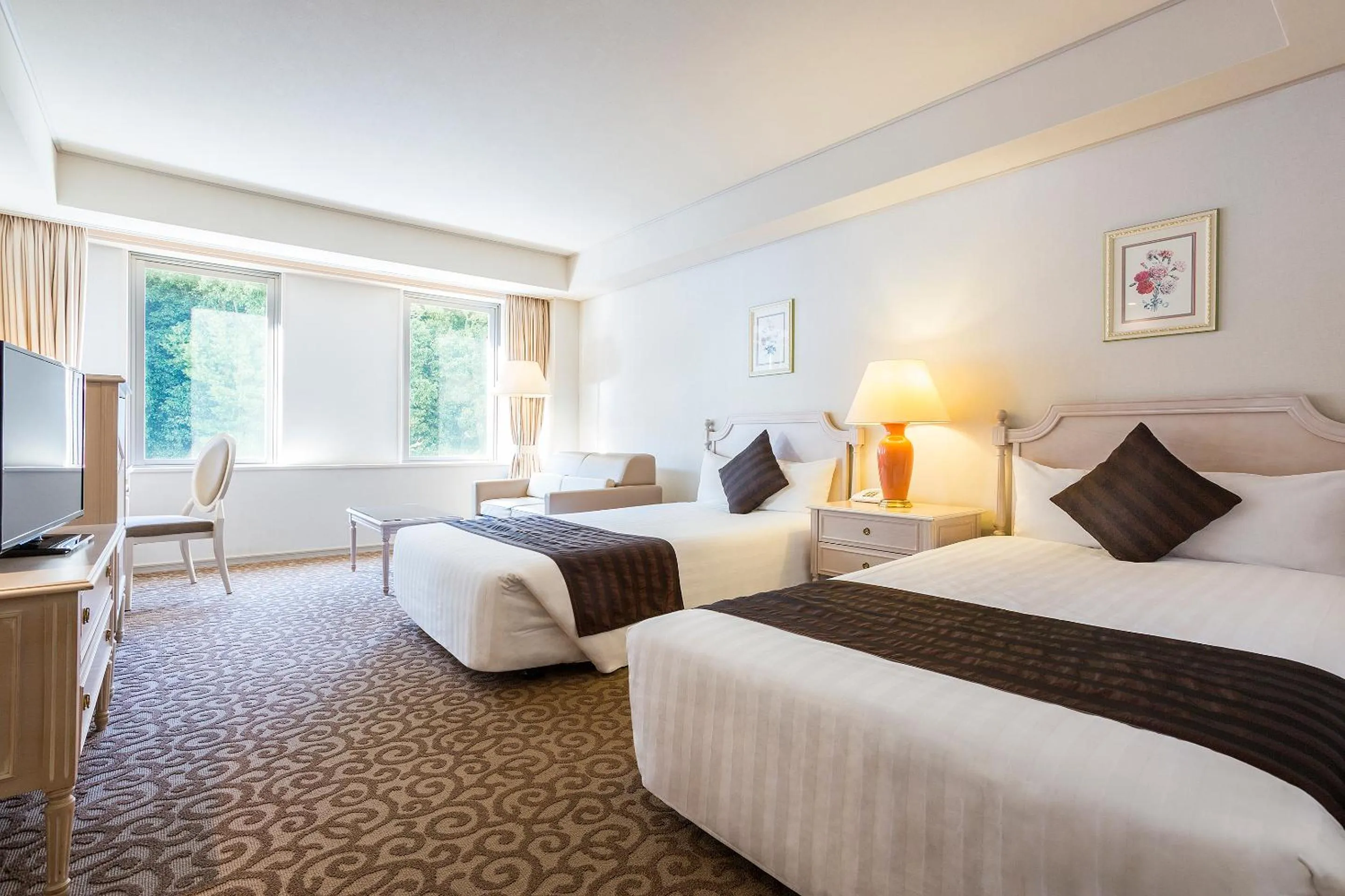 Room with Garden View - single occupancy - Non-Smoking  in Luke Plaza Hotel