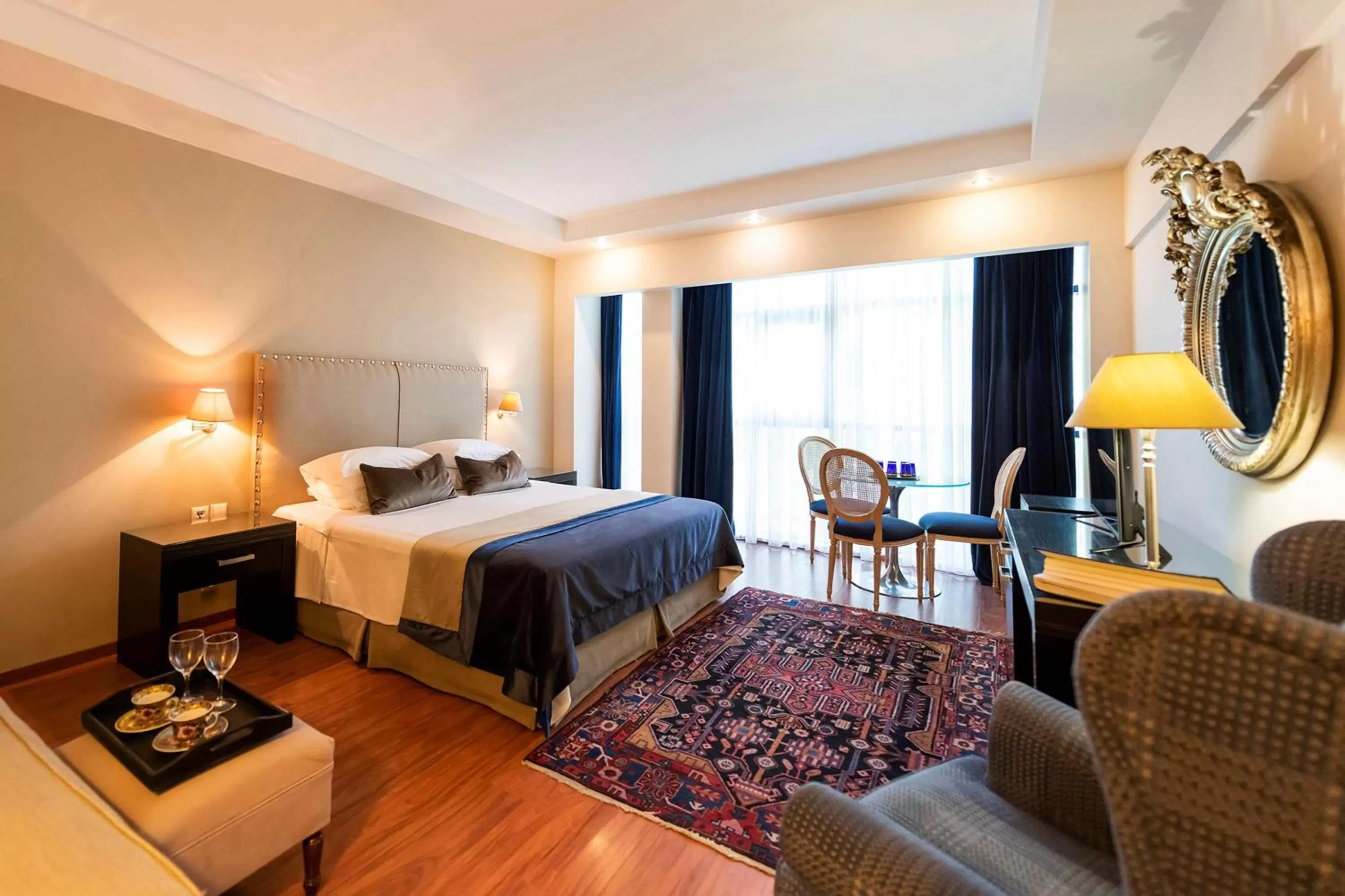 King Room - single occupancy - Non-Smoking in Best Western Plus Embassy Hotel