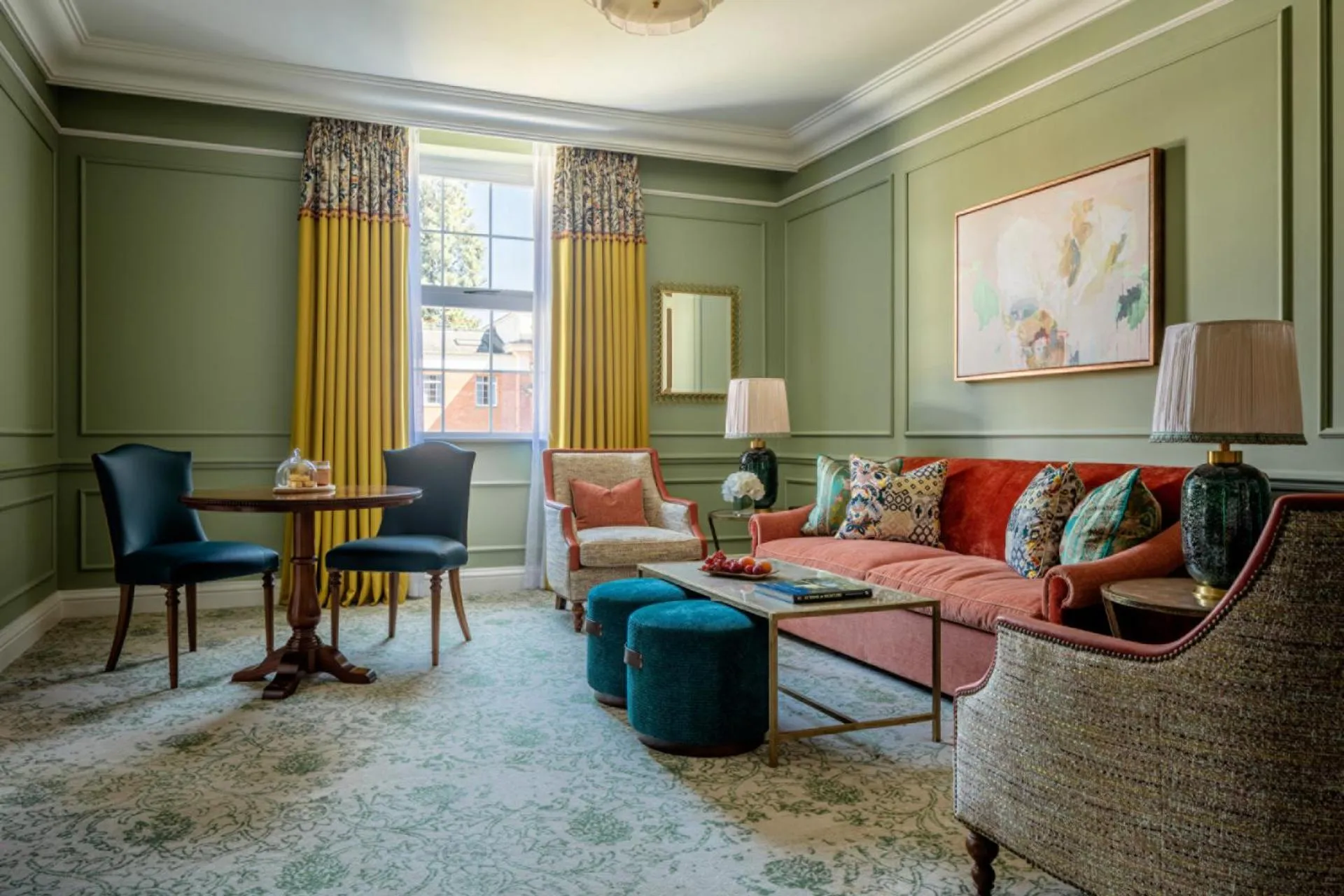 Accessible Executive Suite King Bed in Four Seasons Hotel Hampshire