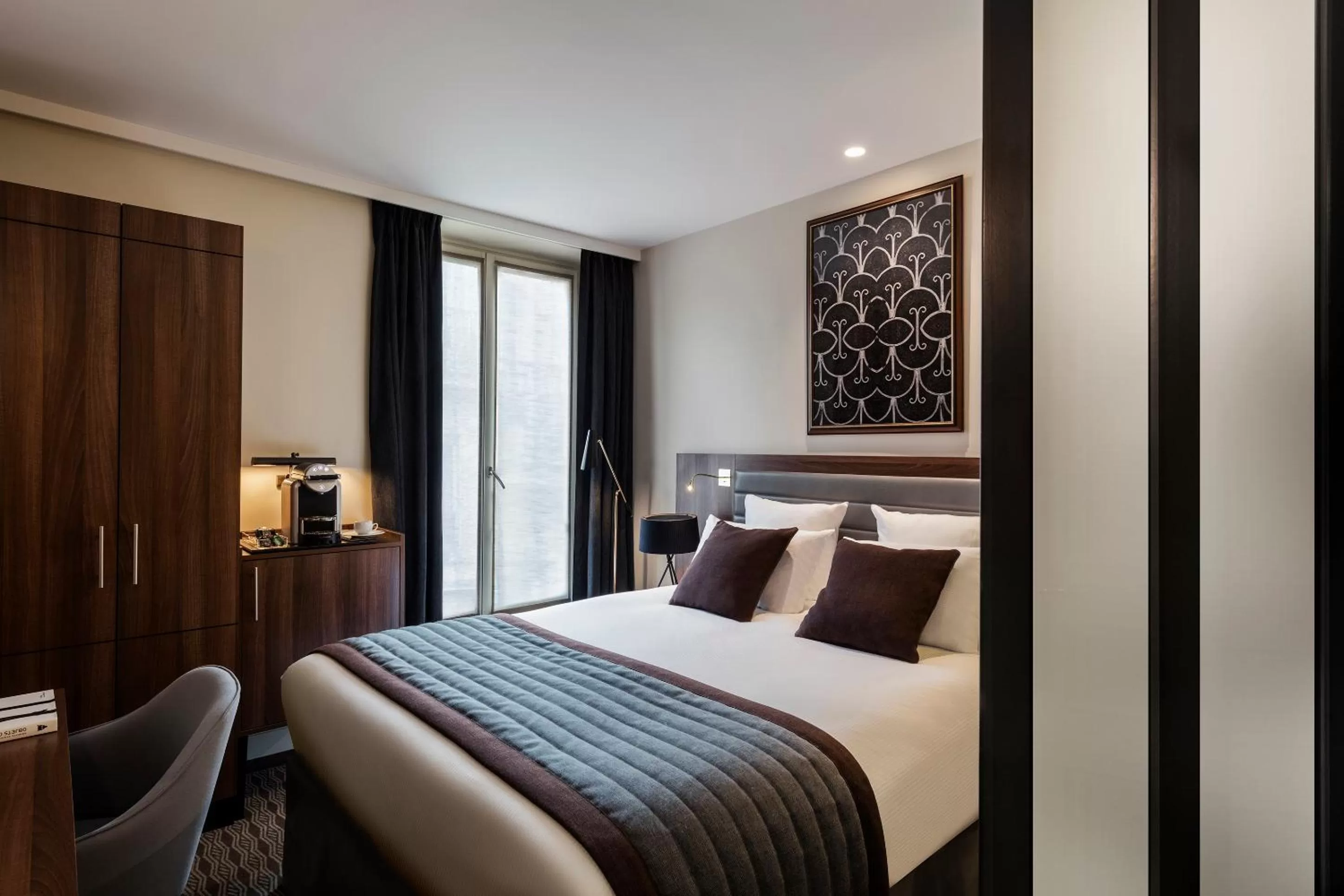 Classic Queen Room in Hôtel Mayflower Opera